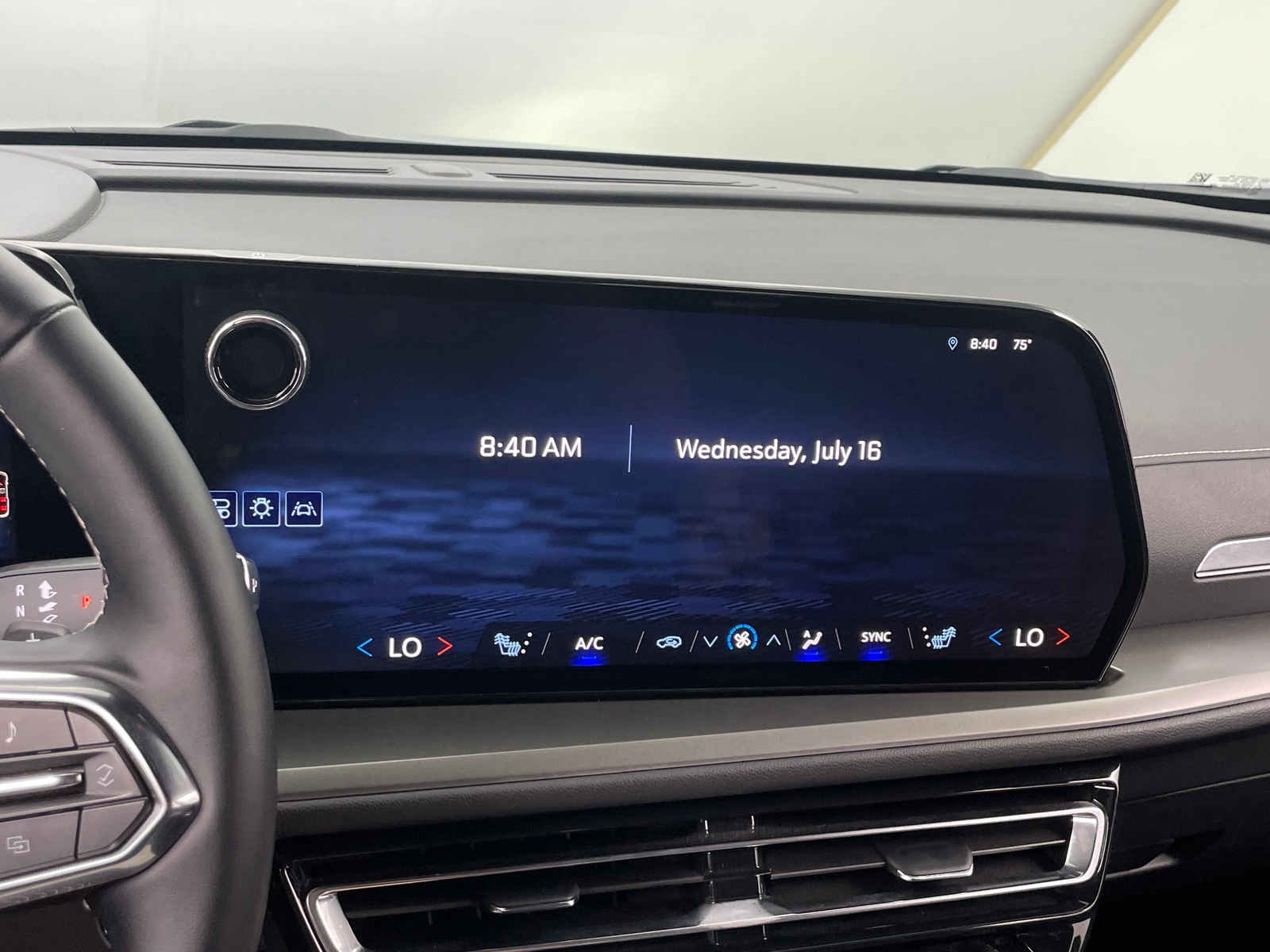 Thumbnail: 2025 Chevrolet Traverse - 4