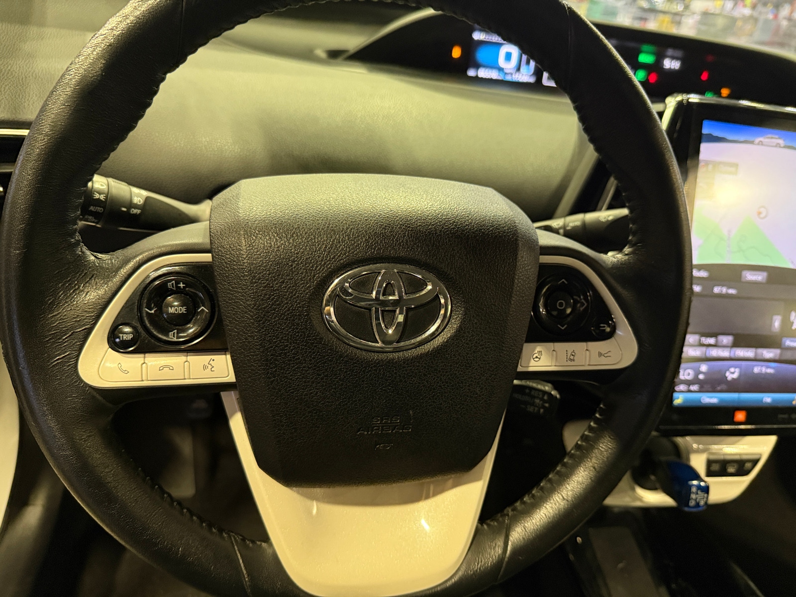 Thumbnail: 2017 Toyota Prius Prime - 4