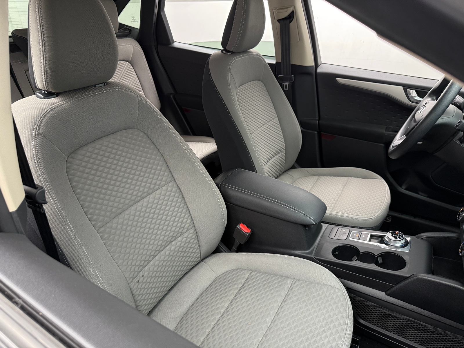 Thumbnail: 2020 Ford Escape - 2