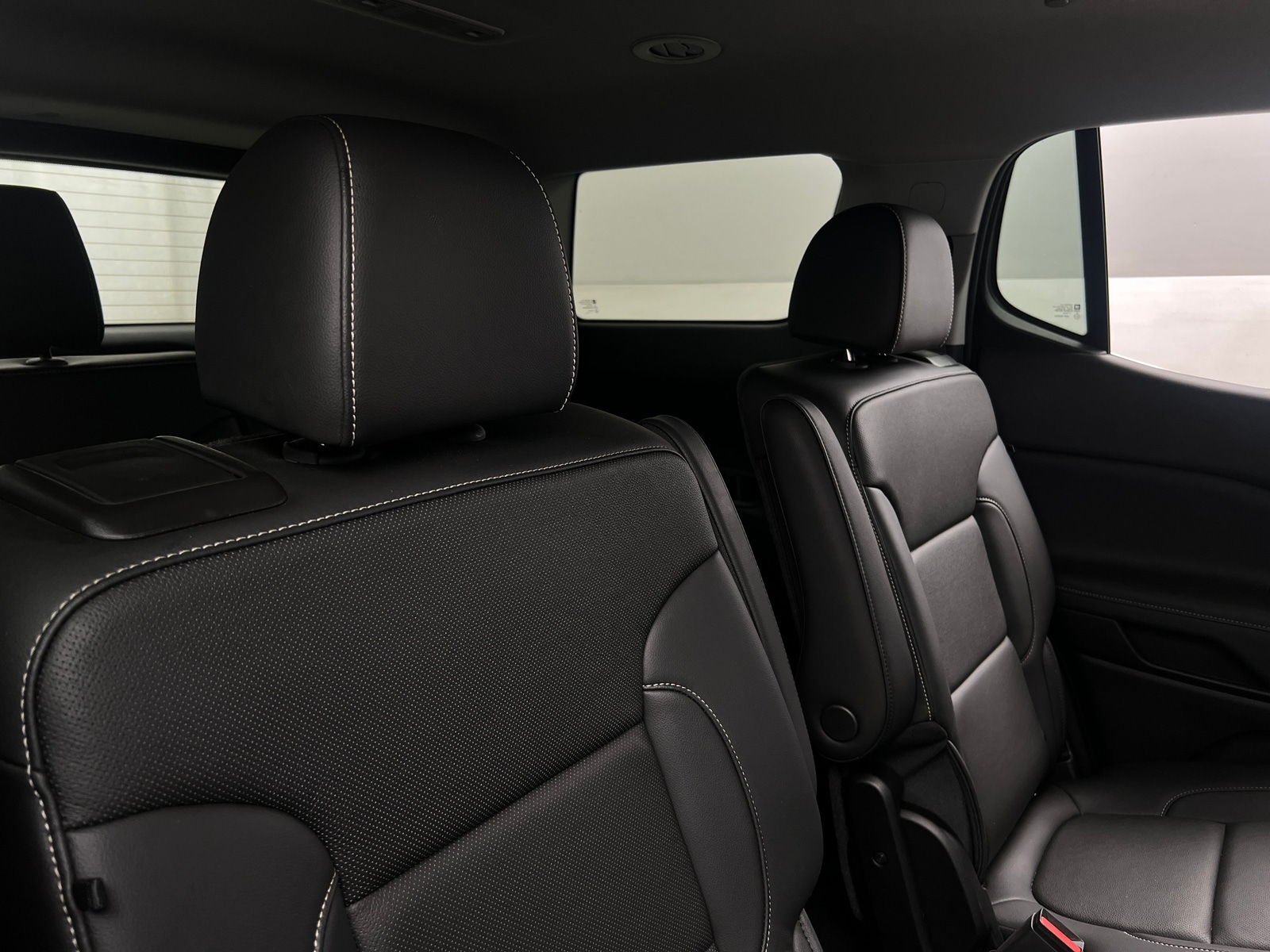 Thumbnail: 2023 GMC Acadia - 6