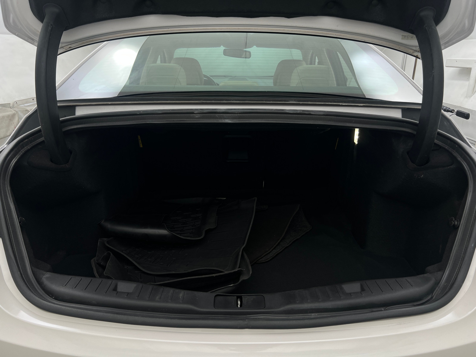 Thumbnail: 2017 Lincoln MKZ - 6
