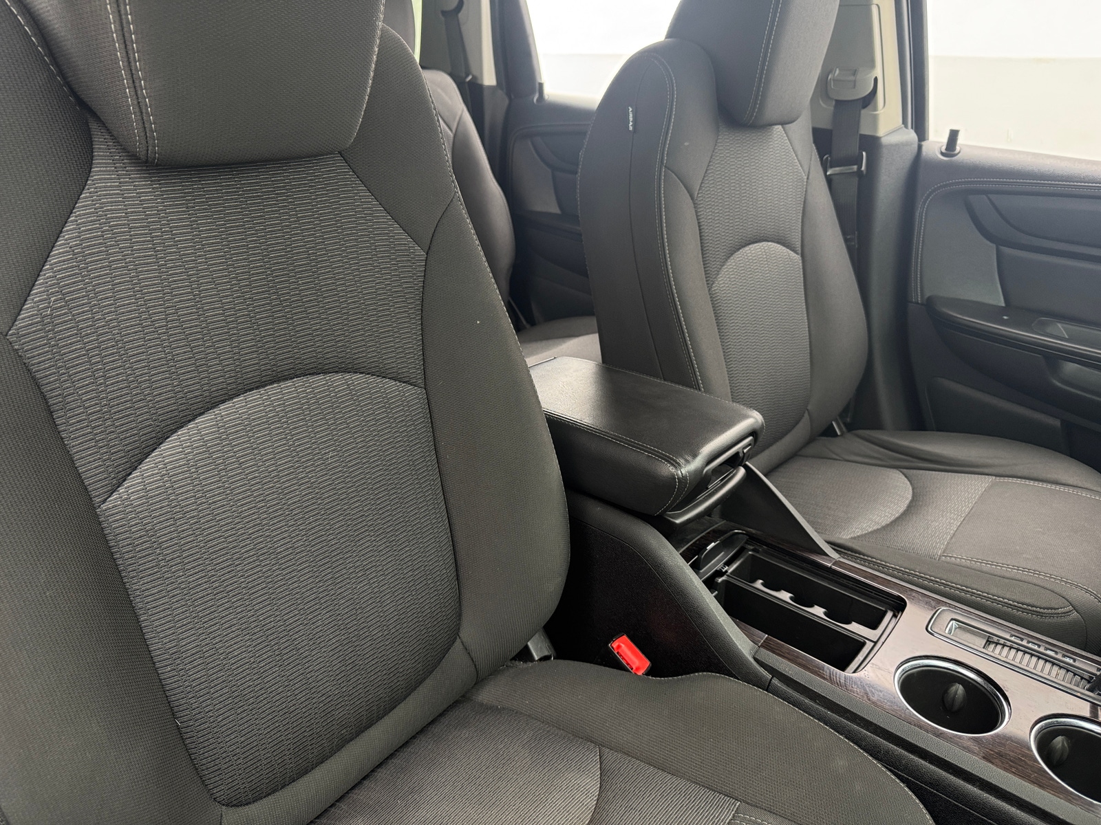 Thumbnail: 2016 Chevrolet Traverse - 2