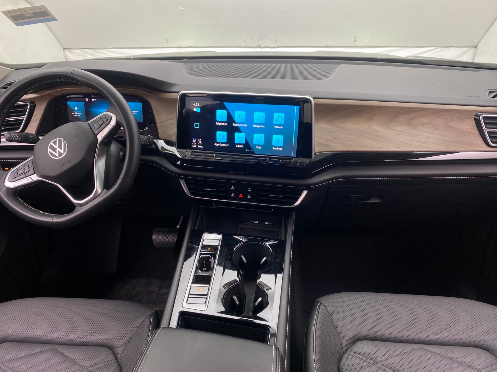 Thumbnail: 2024 Volkswagen Atlas - 2