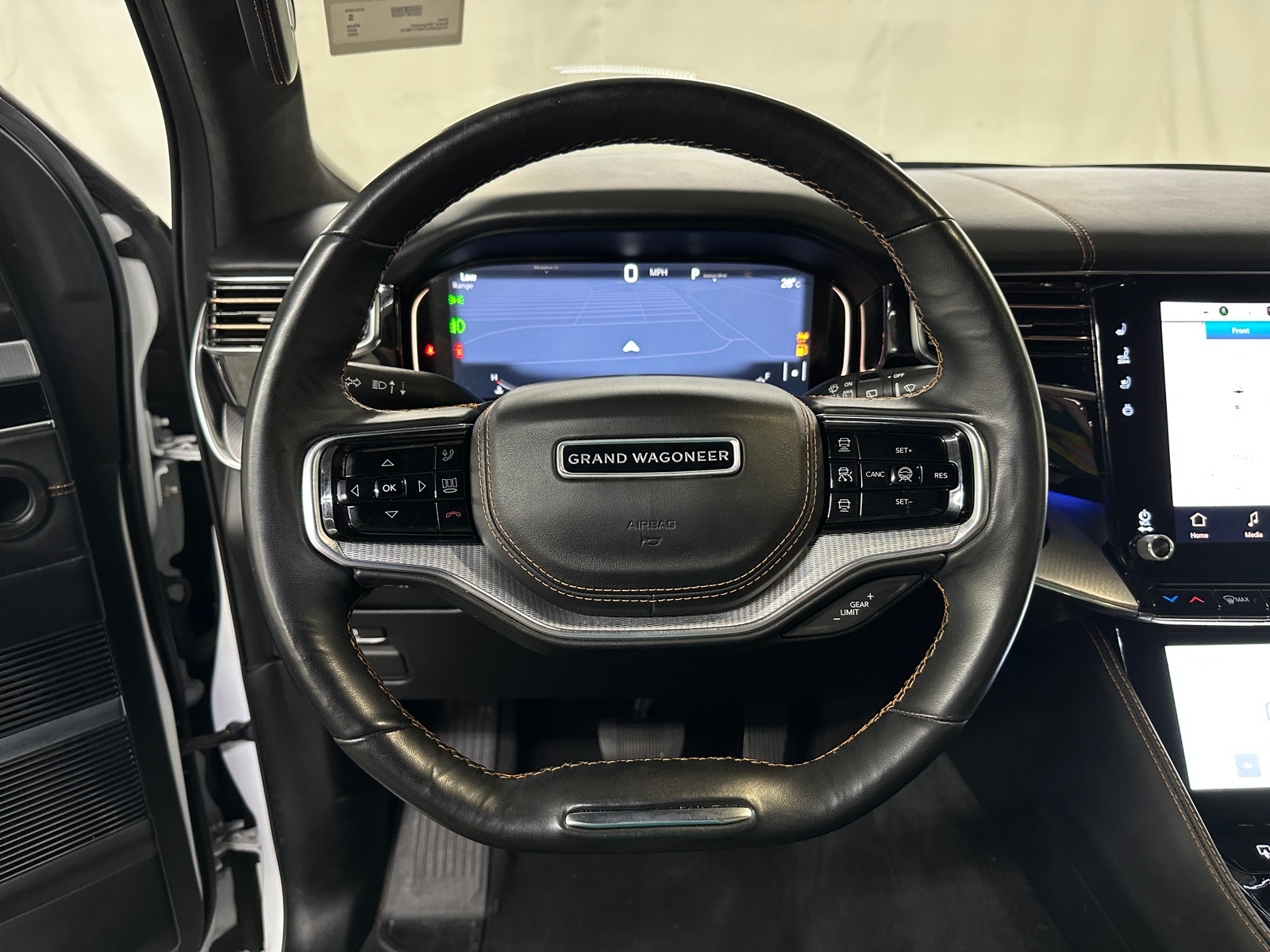 Thumbnail: 2022 Jeep Grand Wagoneer - 5
