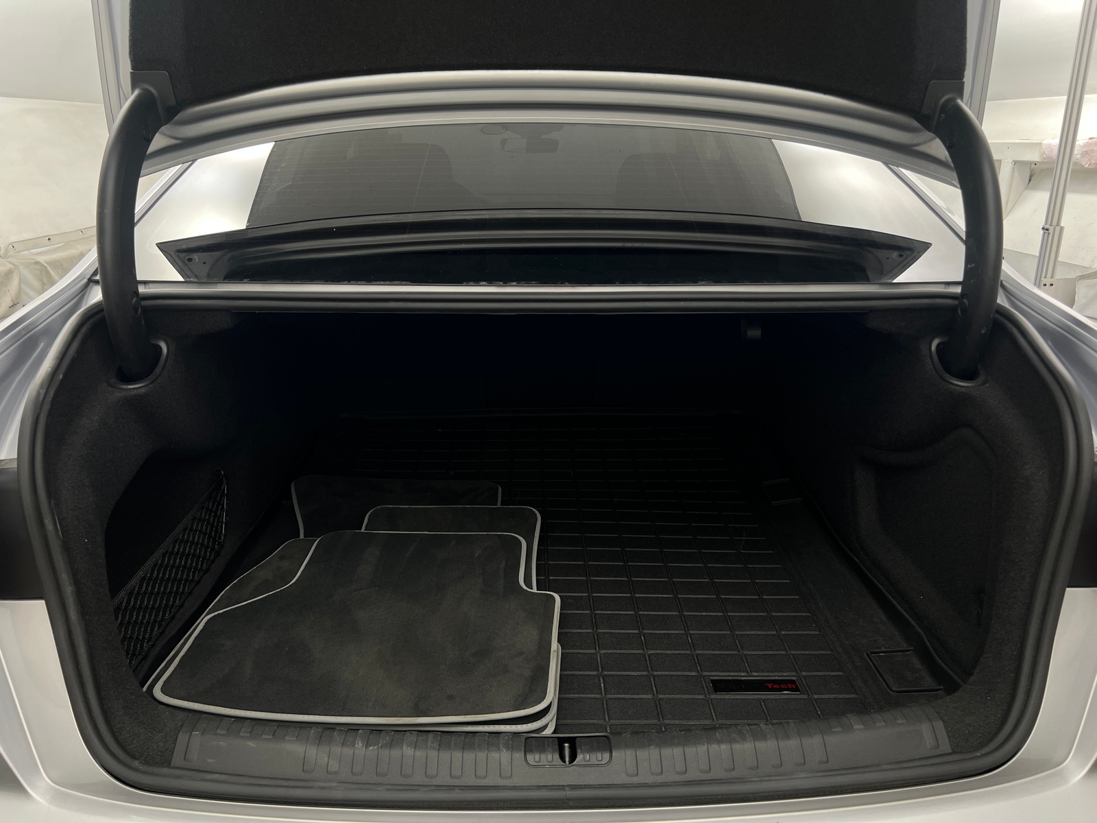 Thumbnail: 2020 Audi A6 - 6