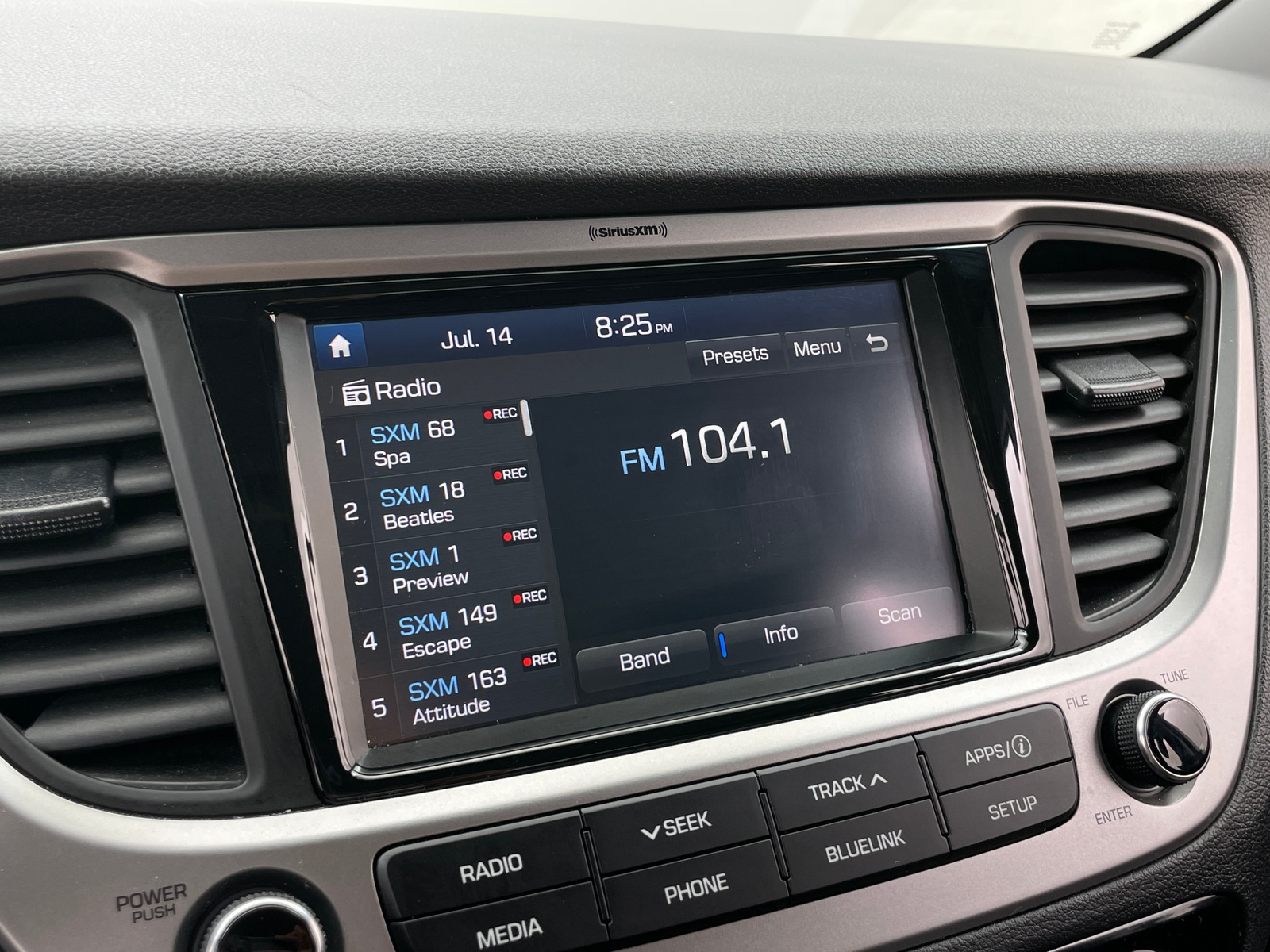 Thumbnail: 2018 Hyundai Accent - 4
