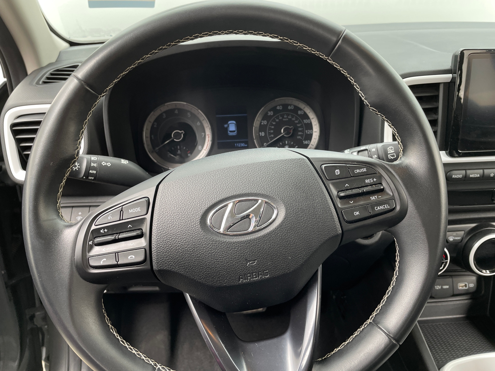Thumbnail: 2022 Hyundai Venue - 4