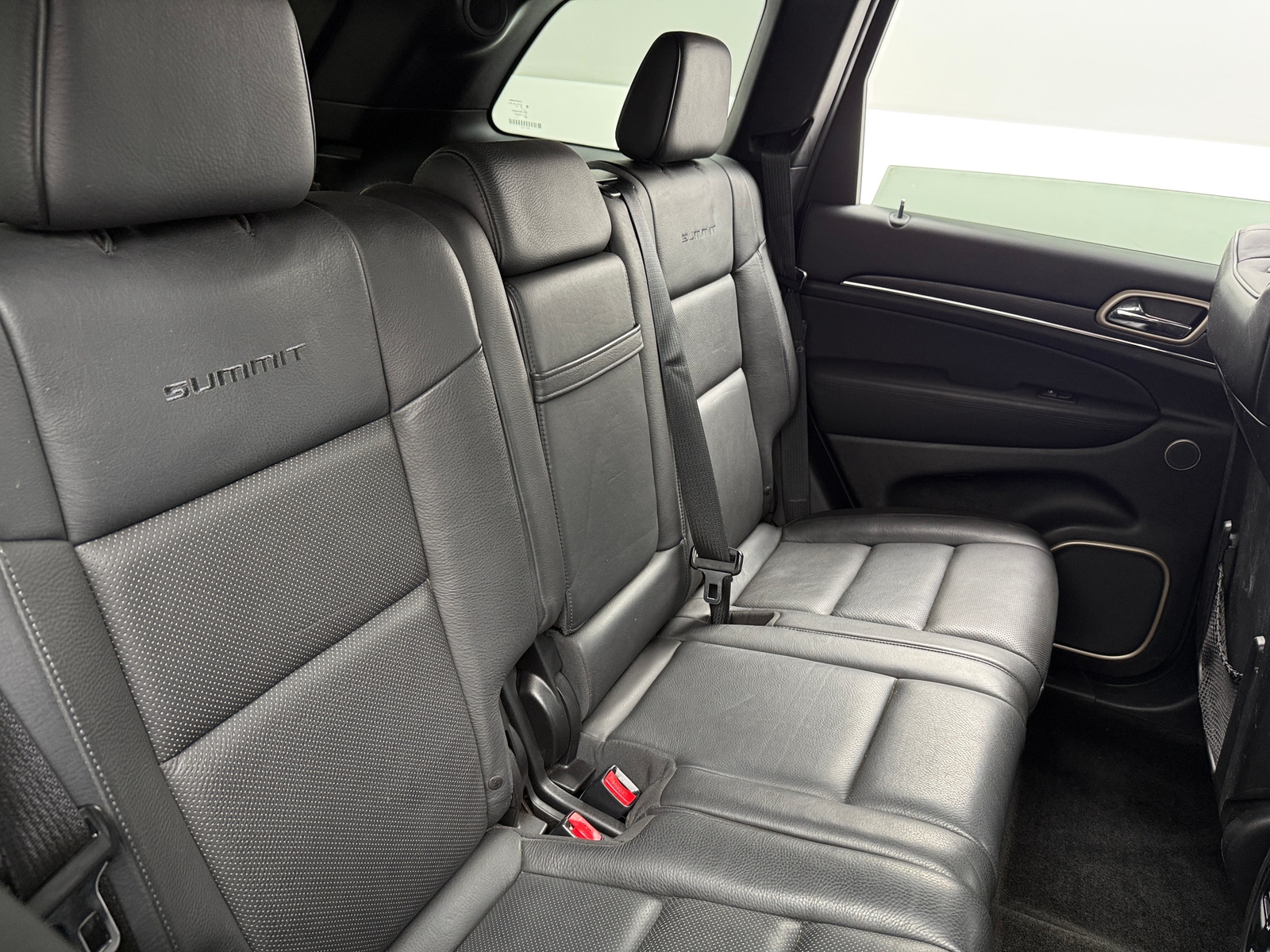 Thumbnail: 2015 Jeep Grand Cherokee - 5