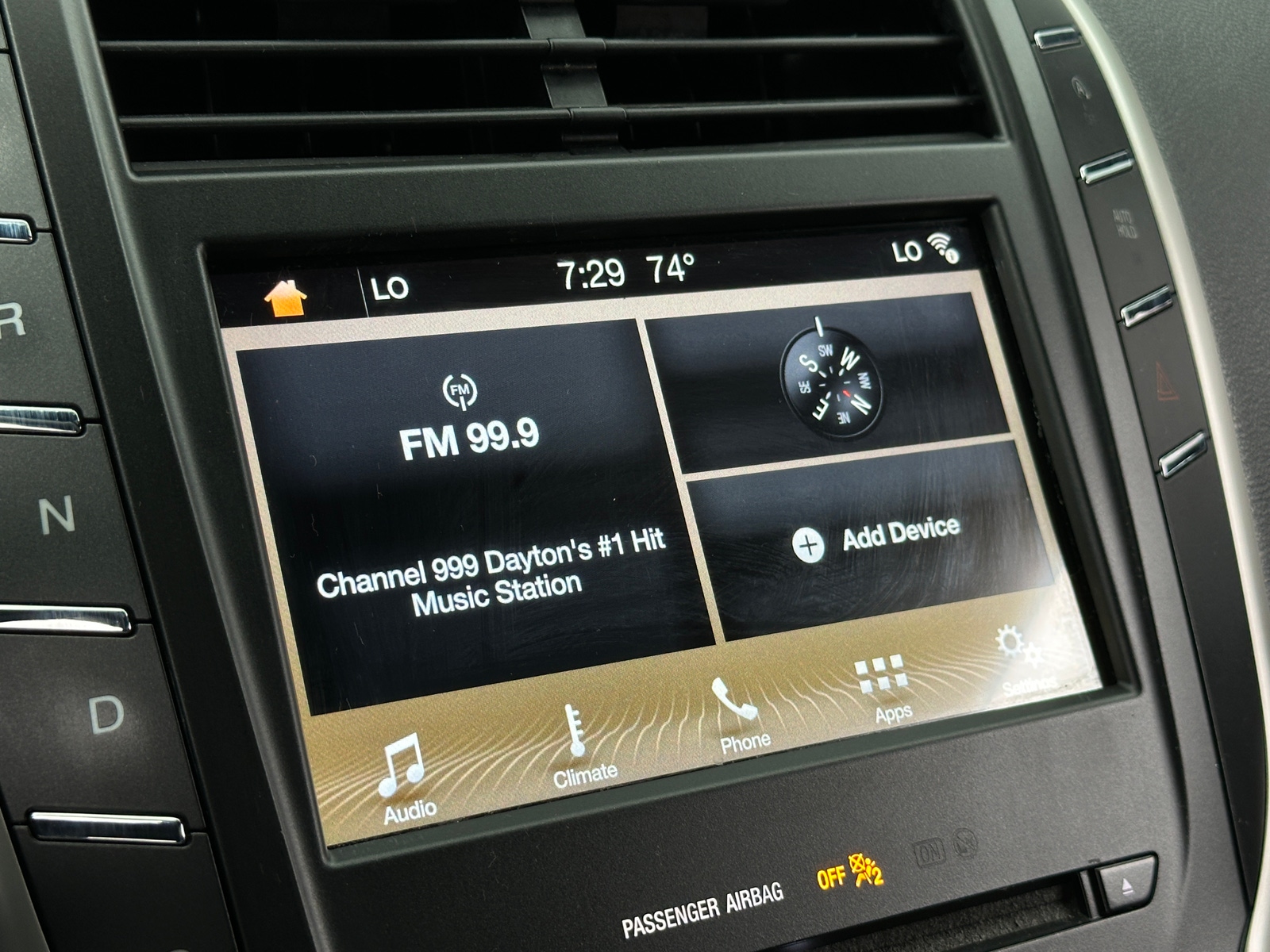 Thumbnail: 2017 Lincoln MKC - 3
