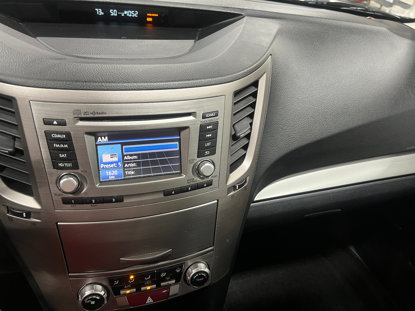 Thumbnail: 2012 Subaru Legacy - 4