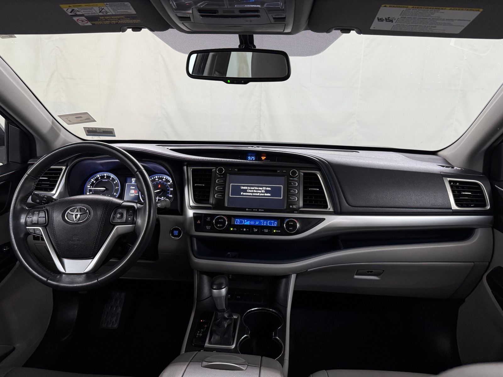 Thumbnail: 2016 Toyota Highlander - 2