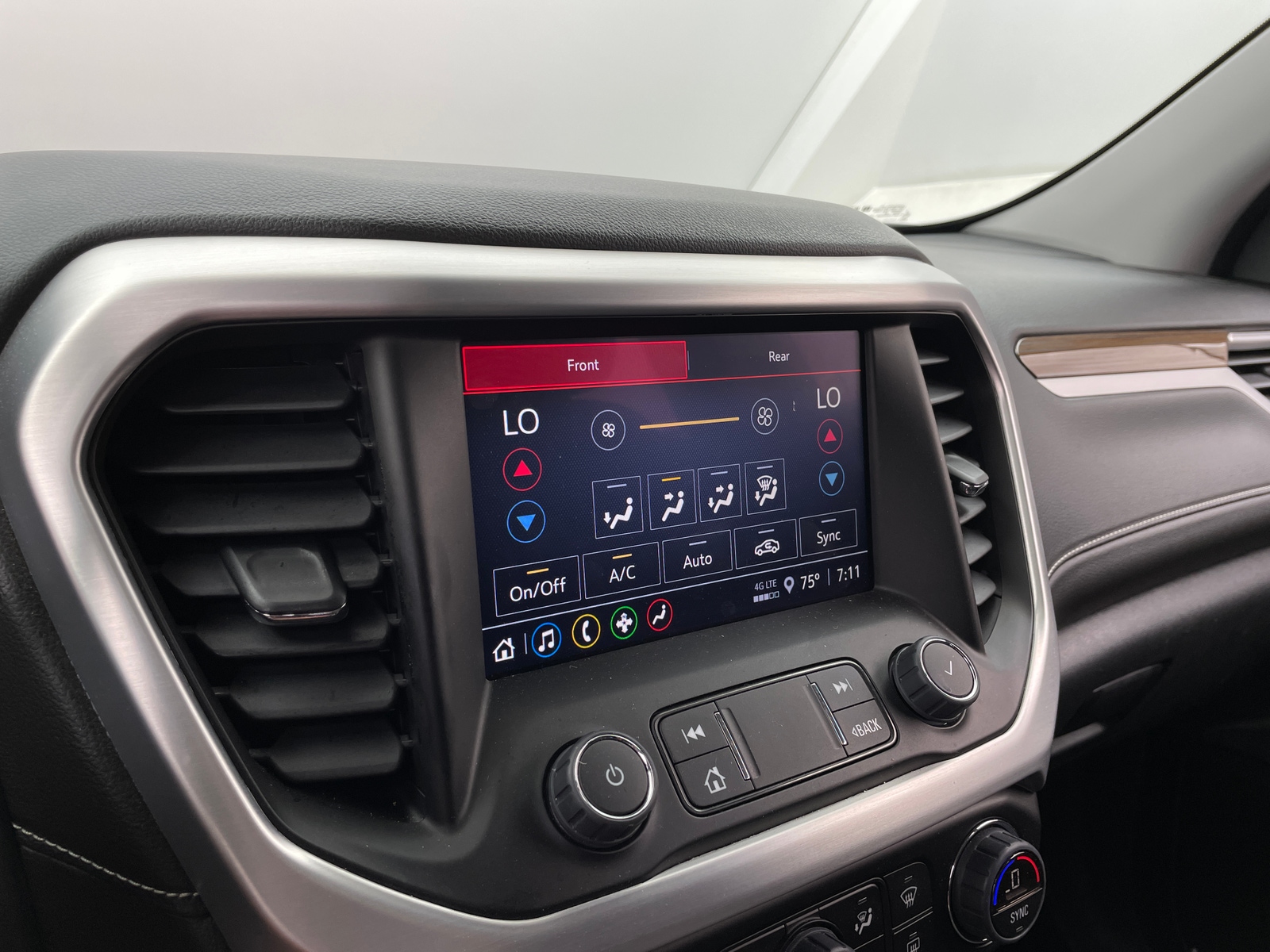 Thumbnail: 2023 GMC Acadia - 4