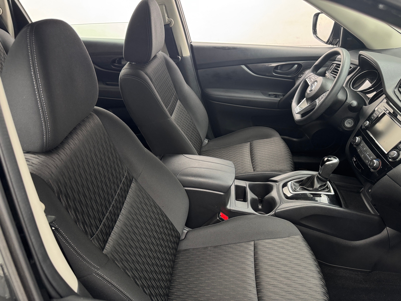 Thumbnail: 2019 Nissan Rogue - 2