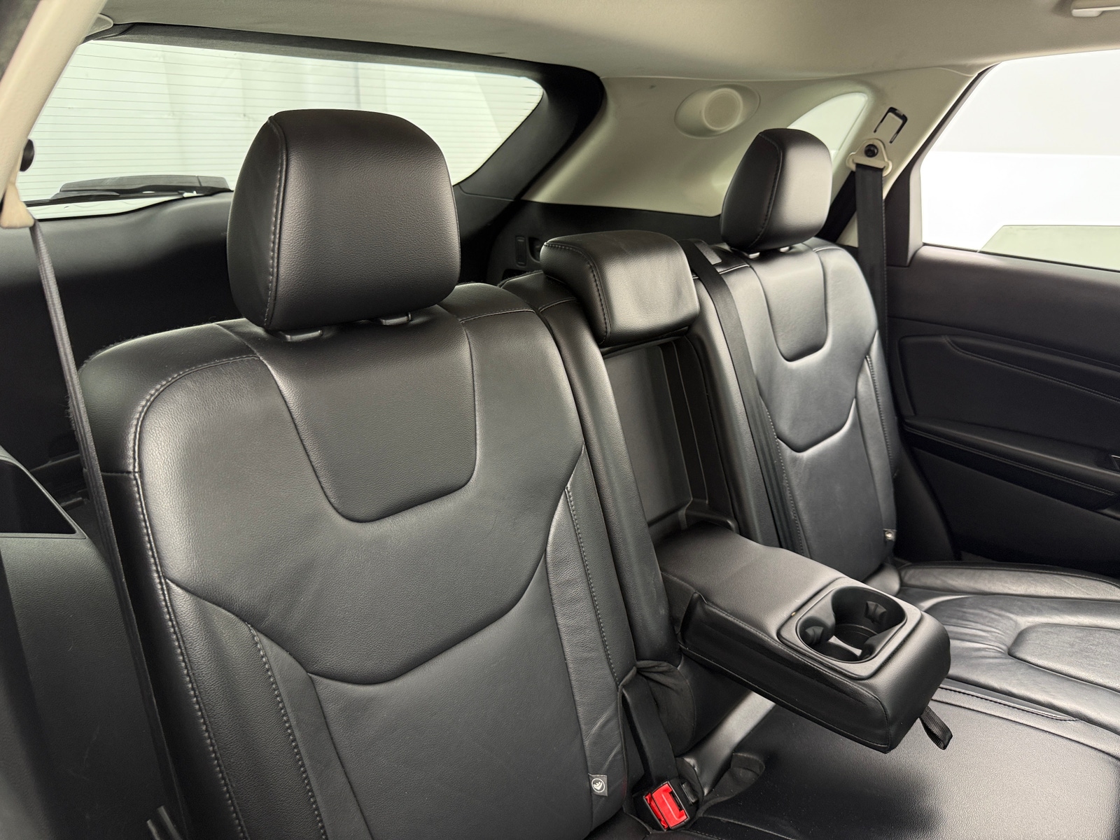 Thumbnail: 2016 Ford Edge - 5