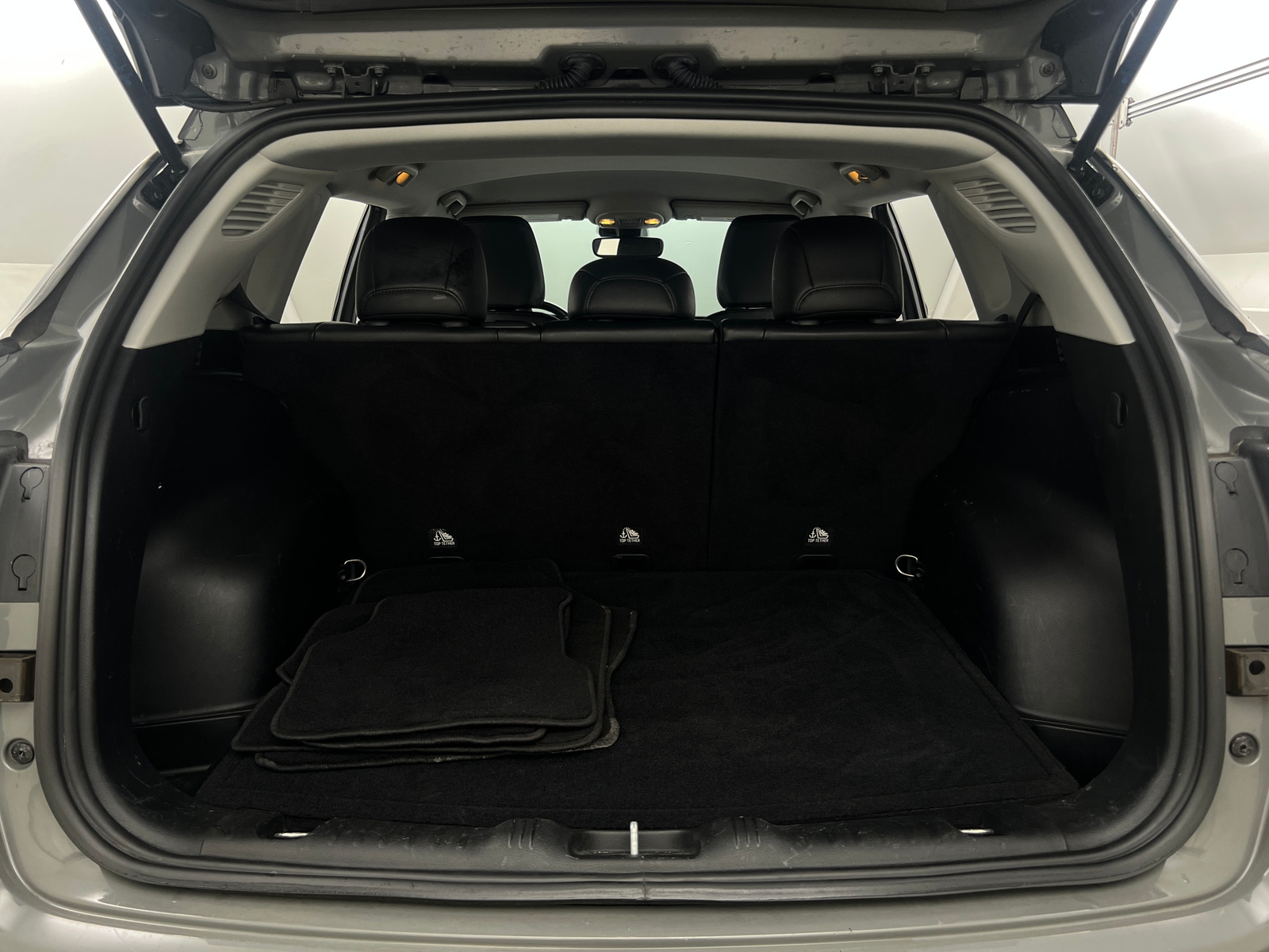Thumbnail: 2022 Jeep Compass - 6