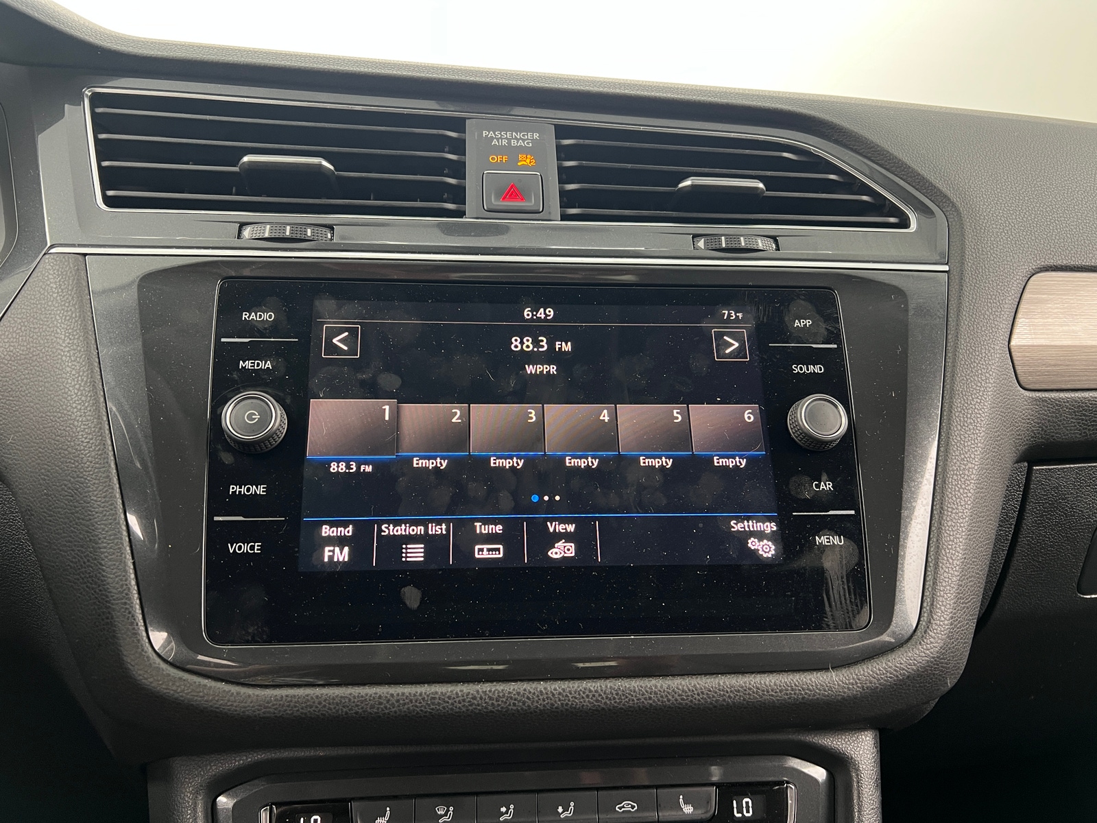 Thumbnail: 2018 Volkswagen Tiguan - 3
