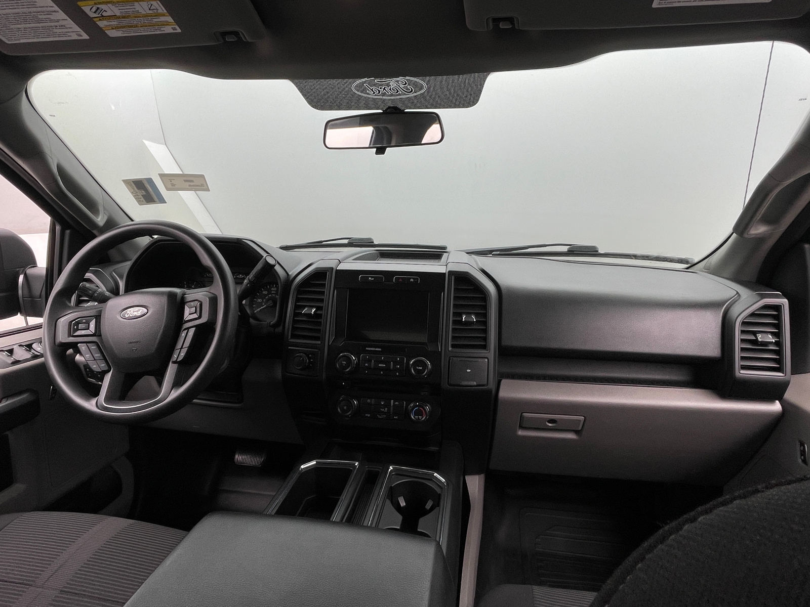 Thumbnail: 2018 Ford Econoline - 3