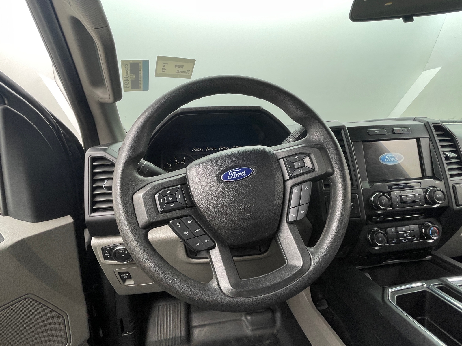 Thumbnail: 2018 Ford Econoline - 5