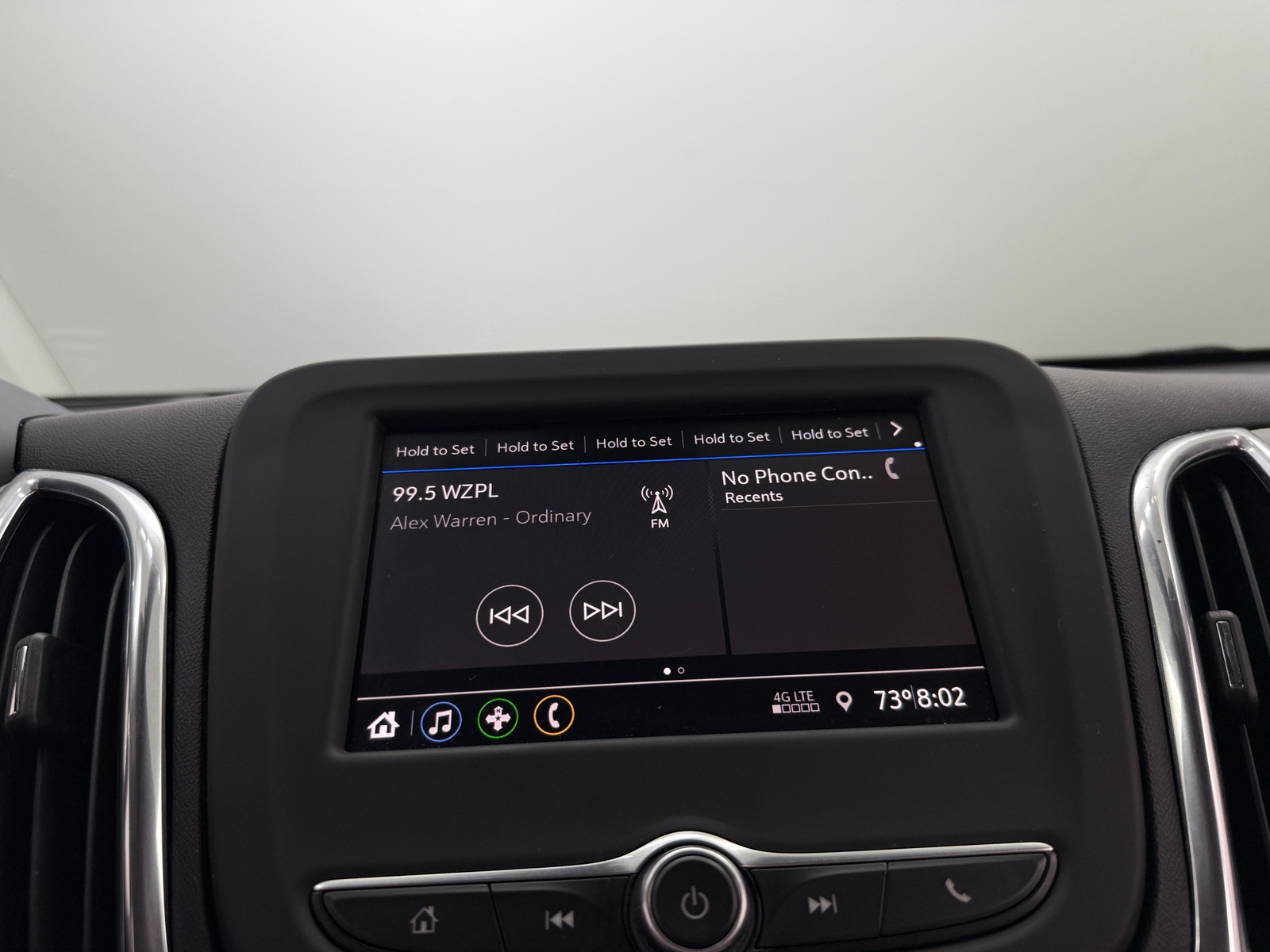 Thumbnail: 2020 Chevrolet Equinox - 4