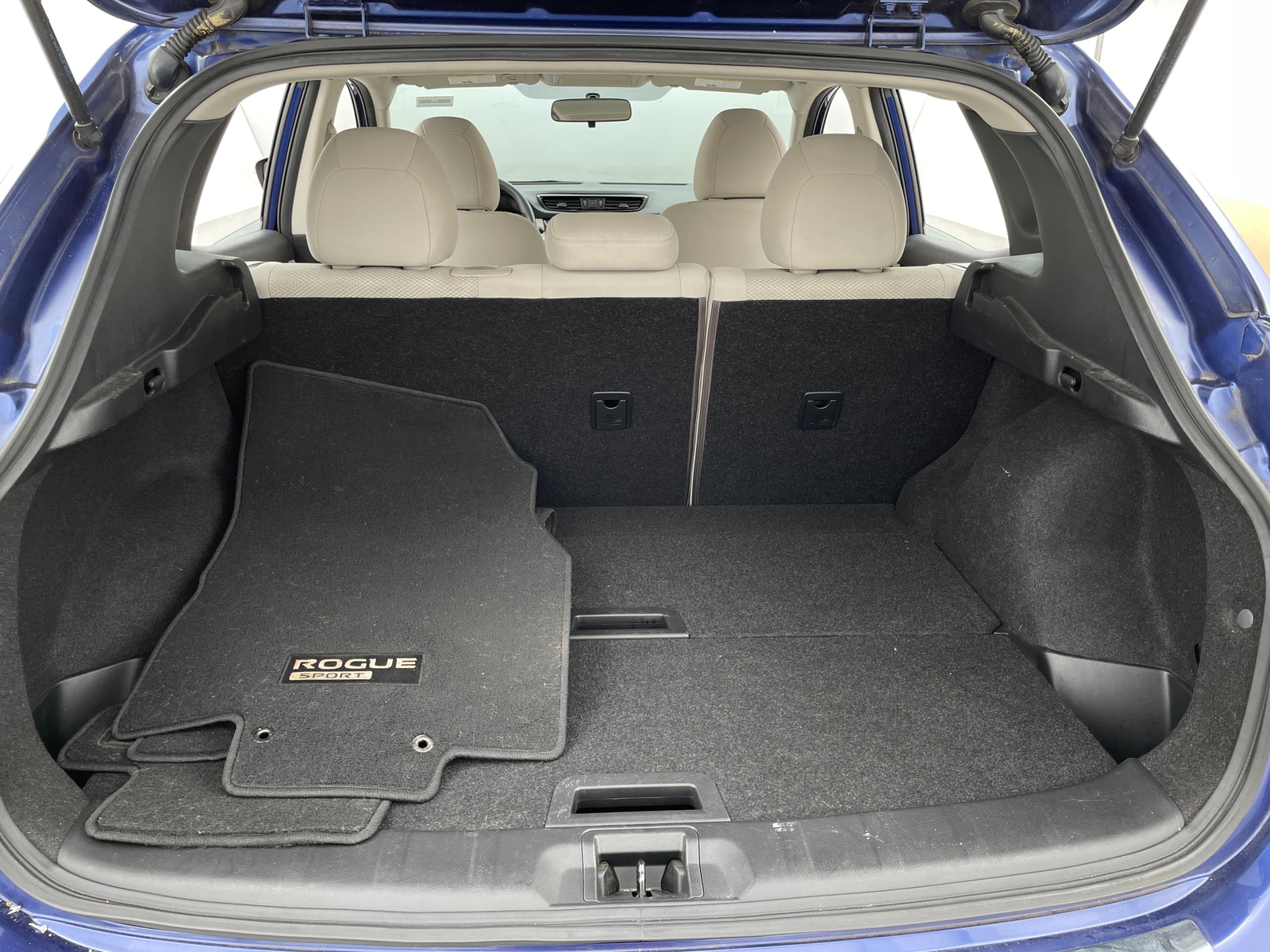 Thumbnail: 2018 Nissan Rogue Sport - 7