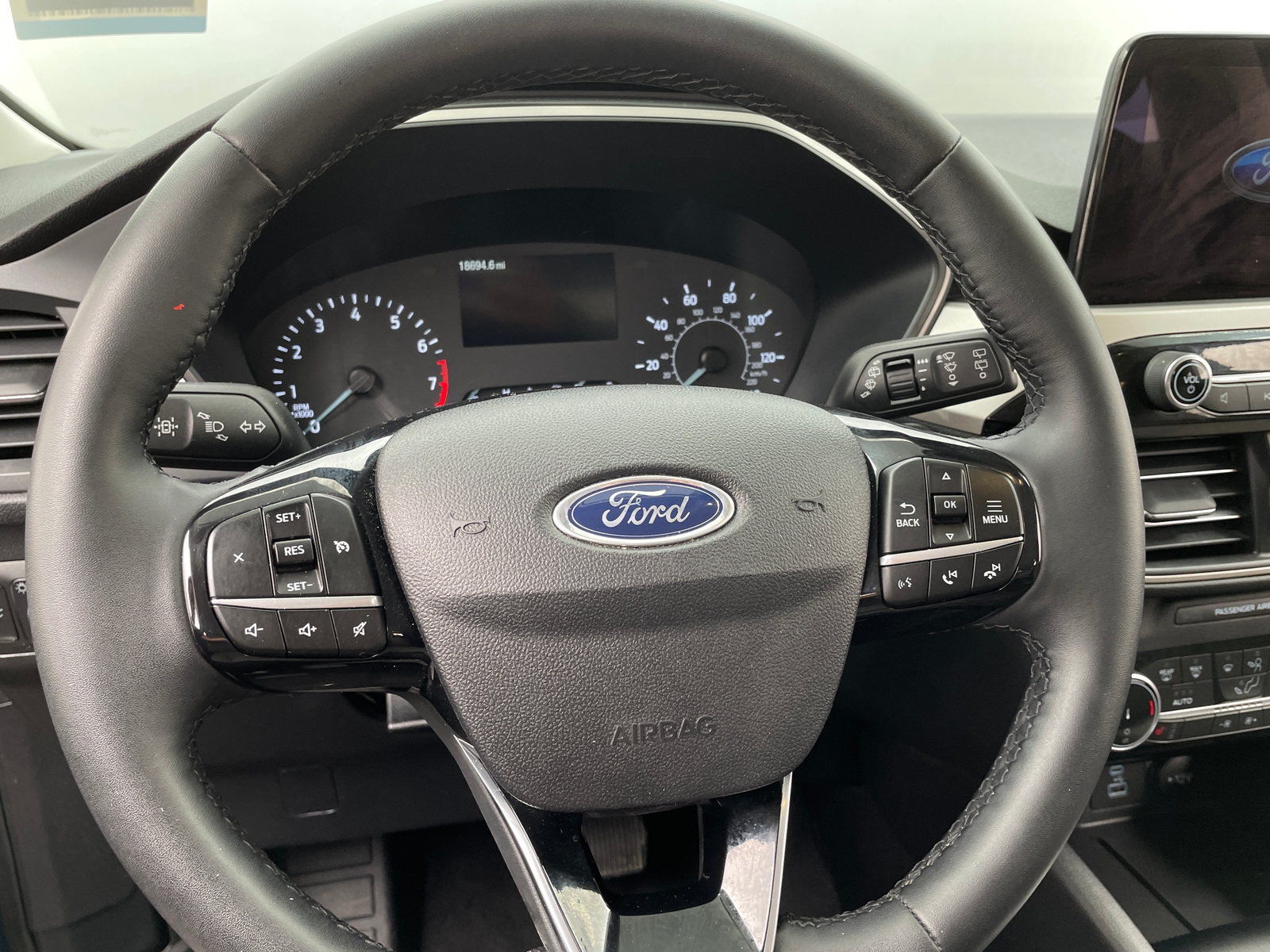 Thumbnail: 2022 Ford Escape - 5