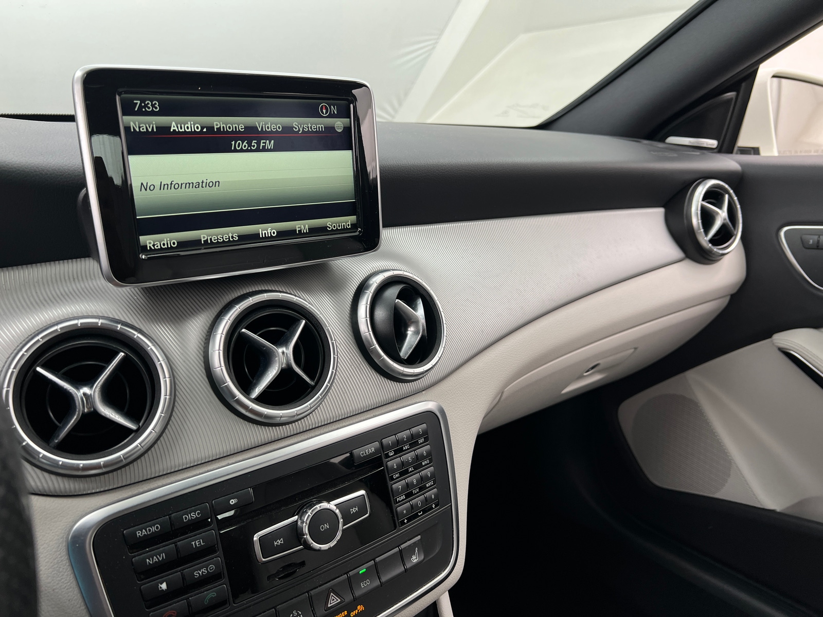 Thumbnail: 2014 Mercedes-Benz CLA - 3