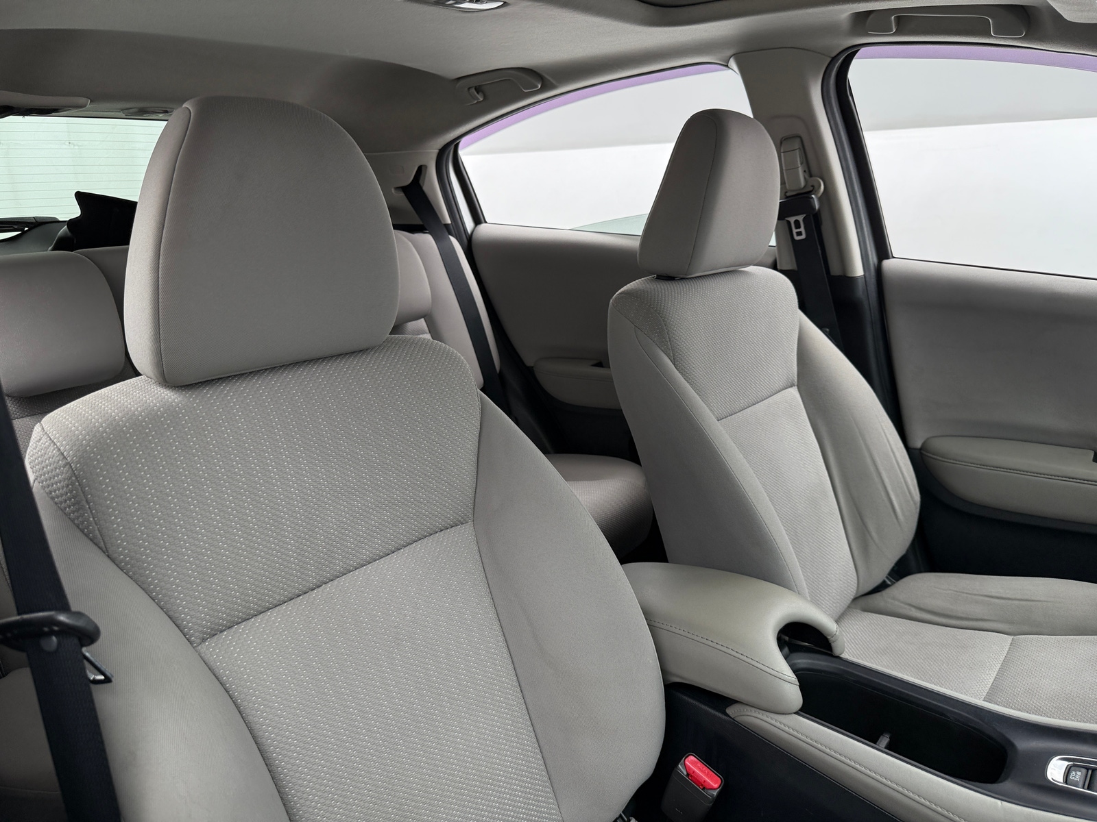 Thumbnail: 2016 Honda HR-V - 2