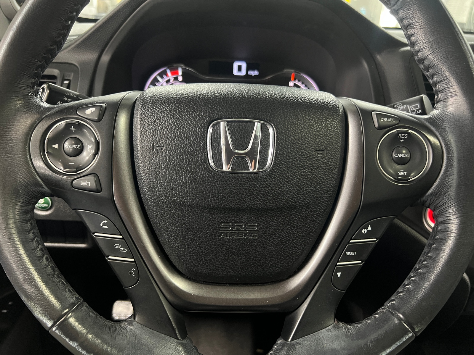 Thumbnail: 2018 Honda Pilot - 4