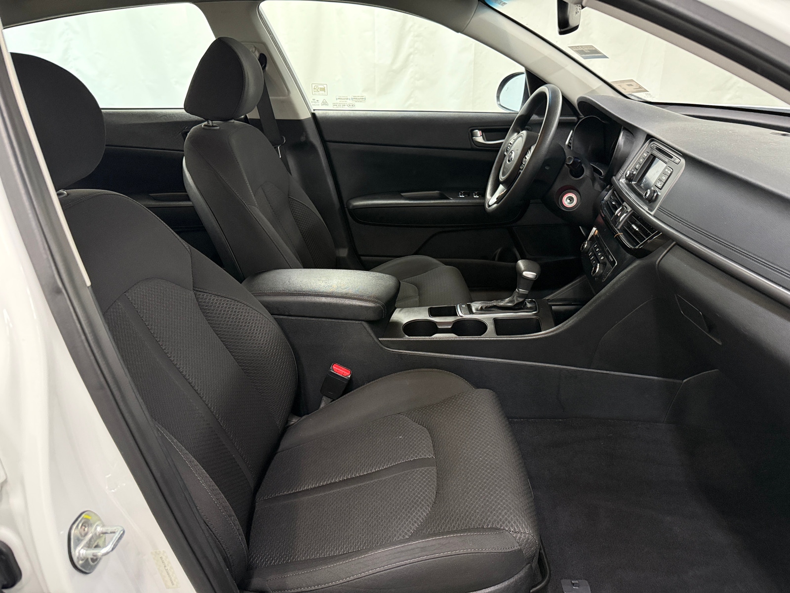 Thumbnail: 2016 Kia Optima - 2