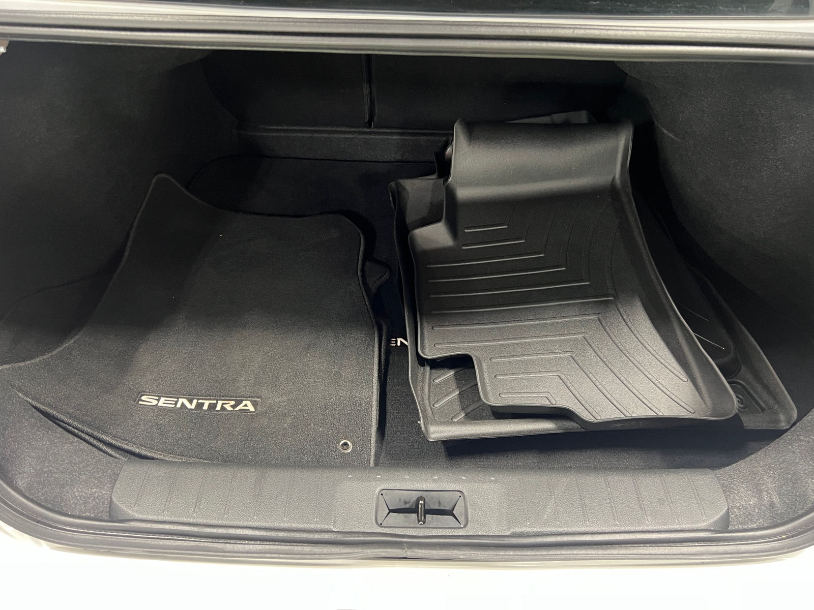 Thumbnail: 2023 Nissan Sentra - 7