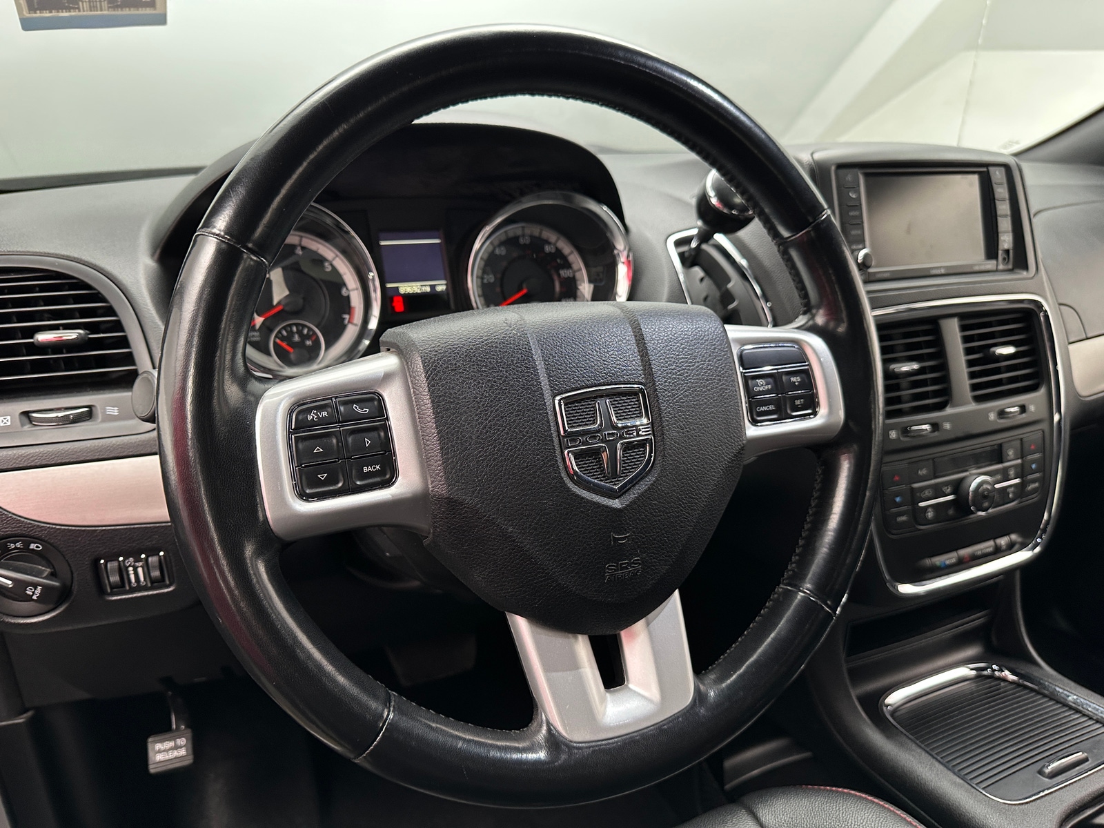 Thumbnail: 2019 Dodge Grand Caravan - 4