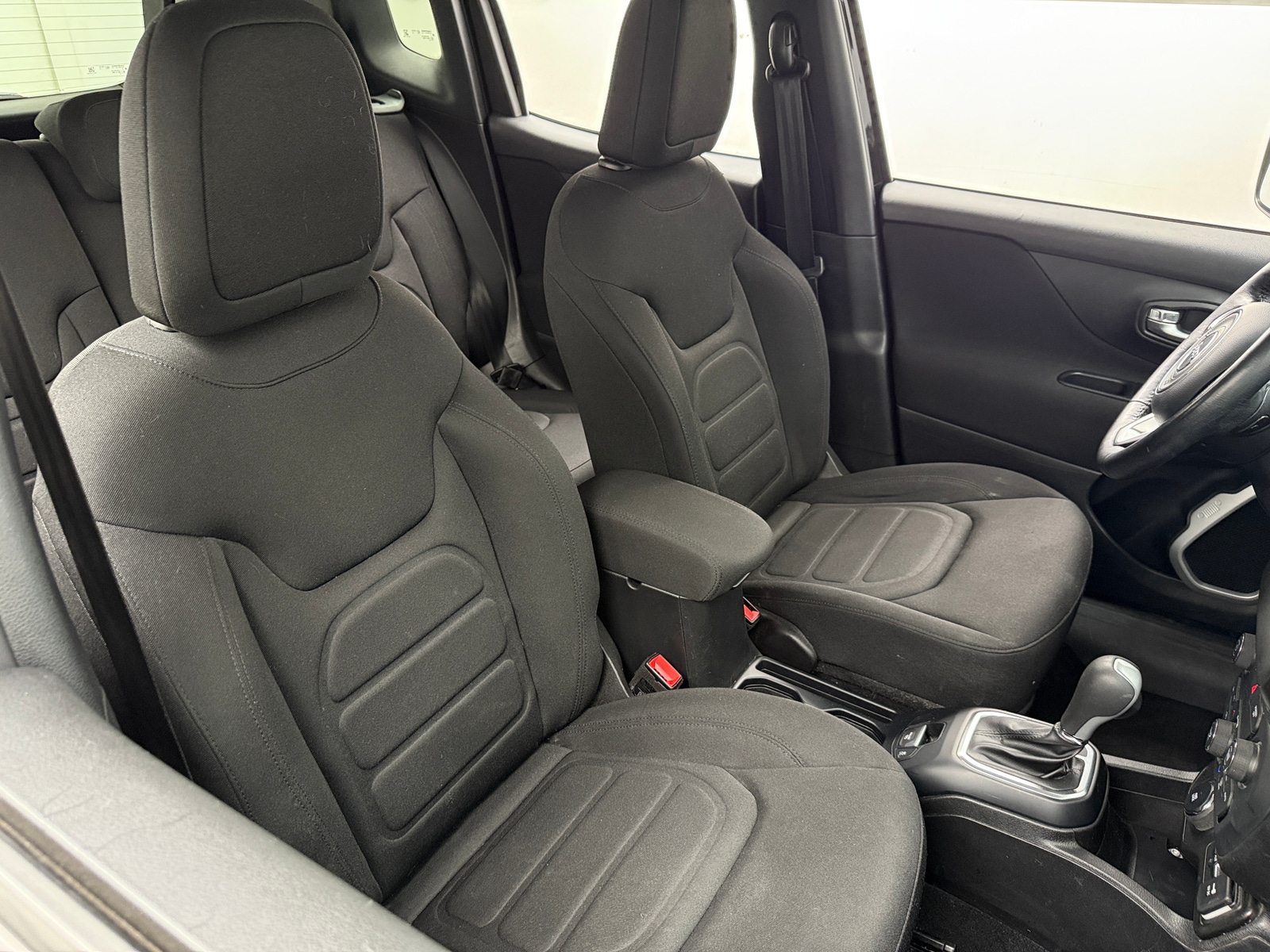 Thumbnail: 2018 Jeep Renegade - 2
