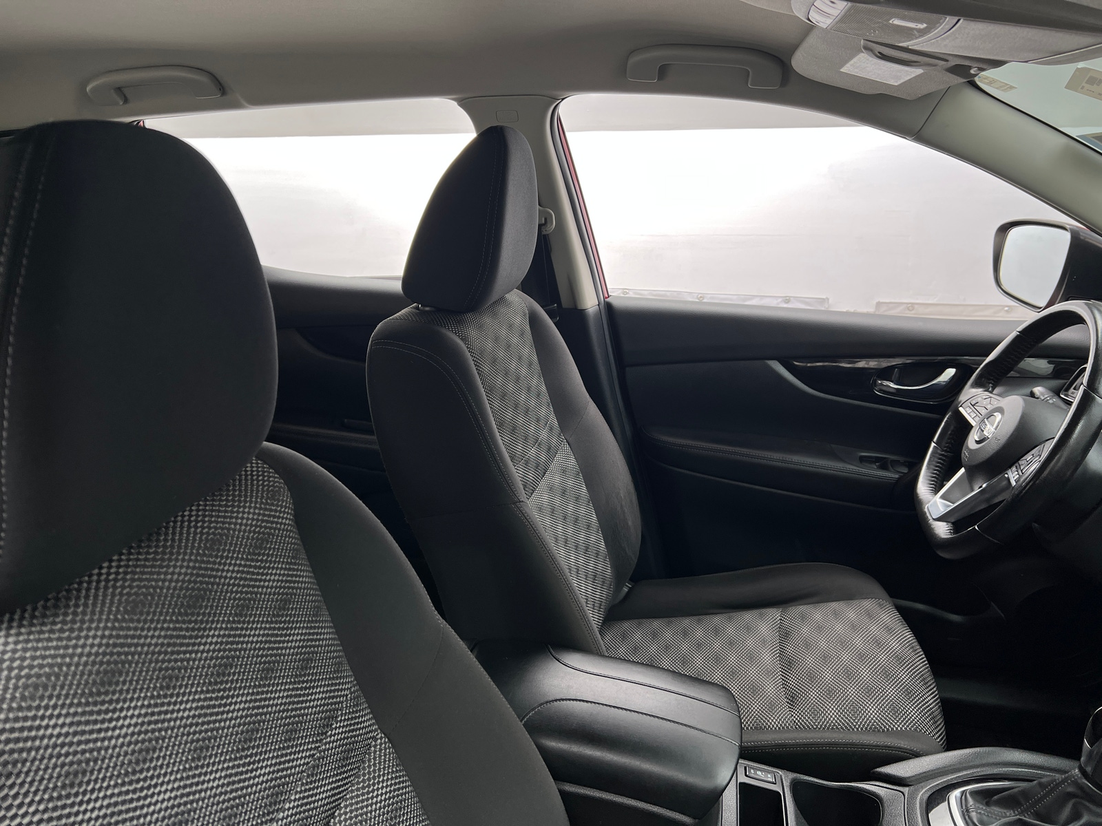 Thumbnail: 2018 Nissan Rogue Sport - 2