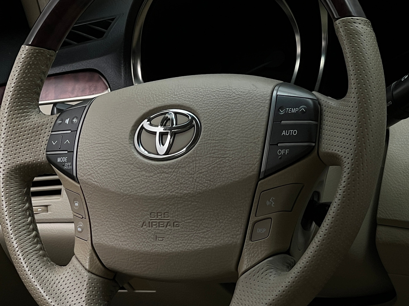 Thumbnail: 2012 Toyota Avalon - 4