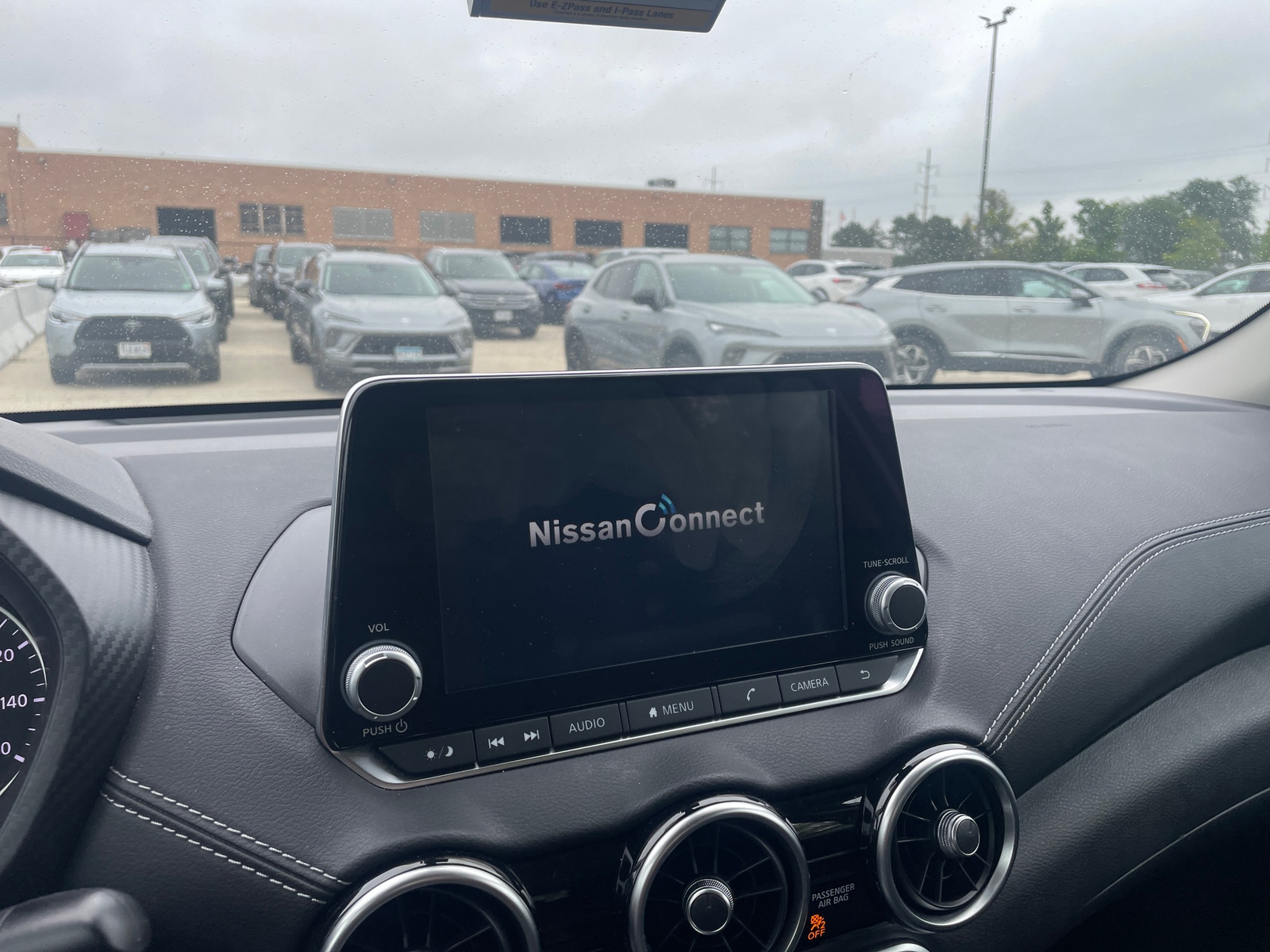 Thumbnail: 2022 Nissan Sentra - 4