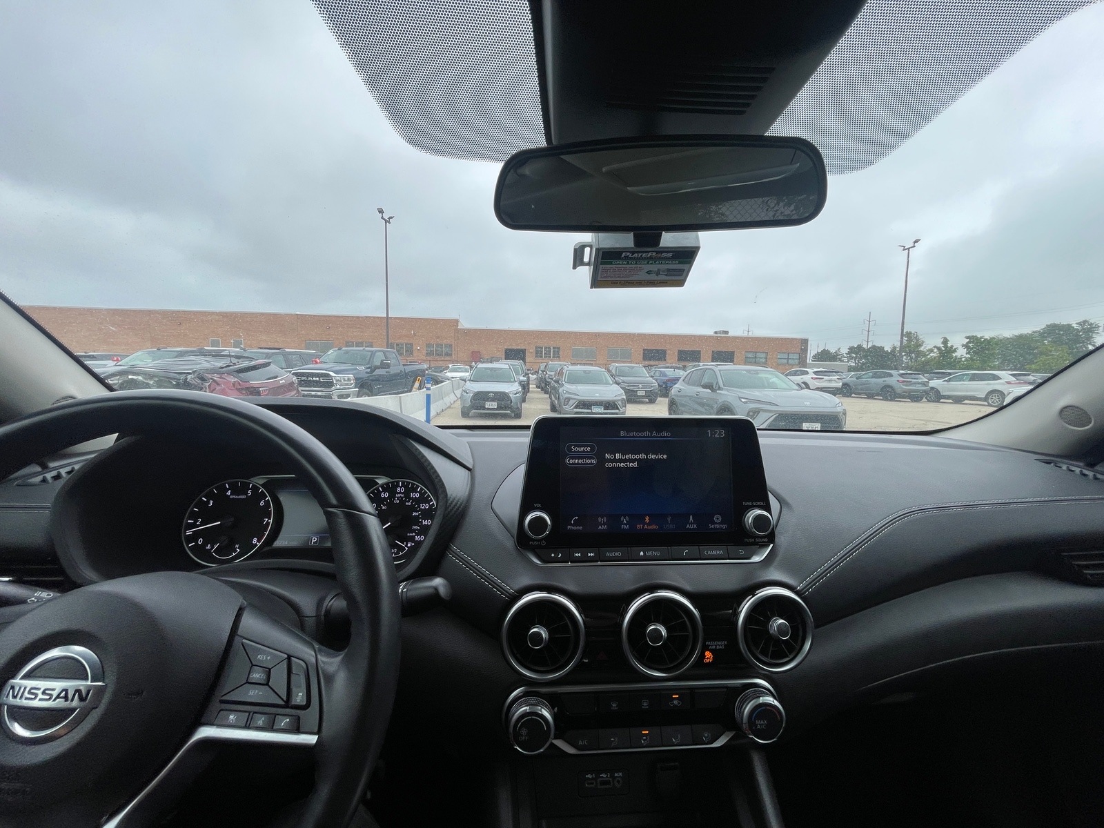 Thumbnail: 2022 Nissan Sentra - 3