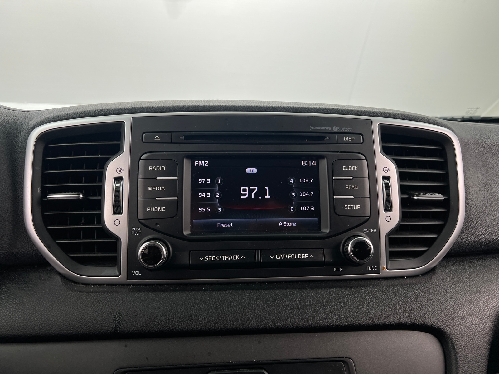 Thumbnail: 2017 Kia Sportage - 4