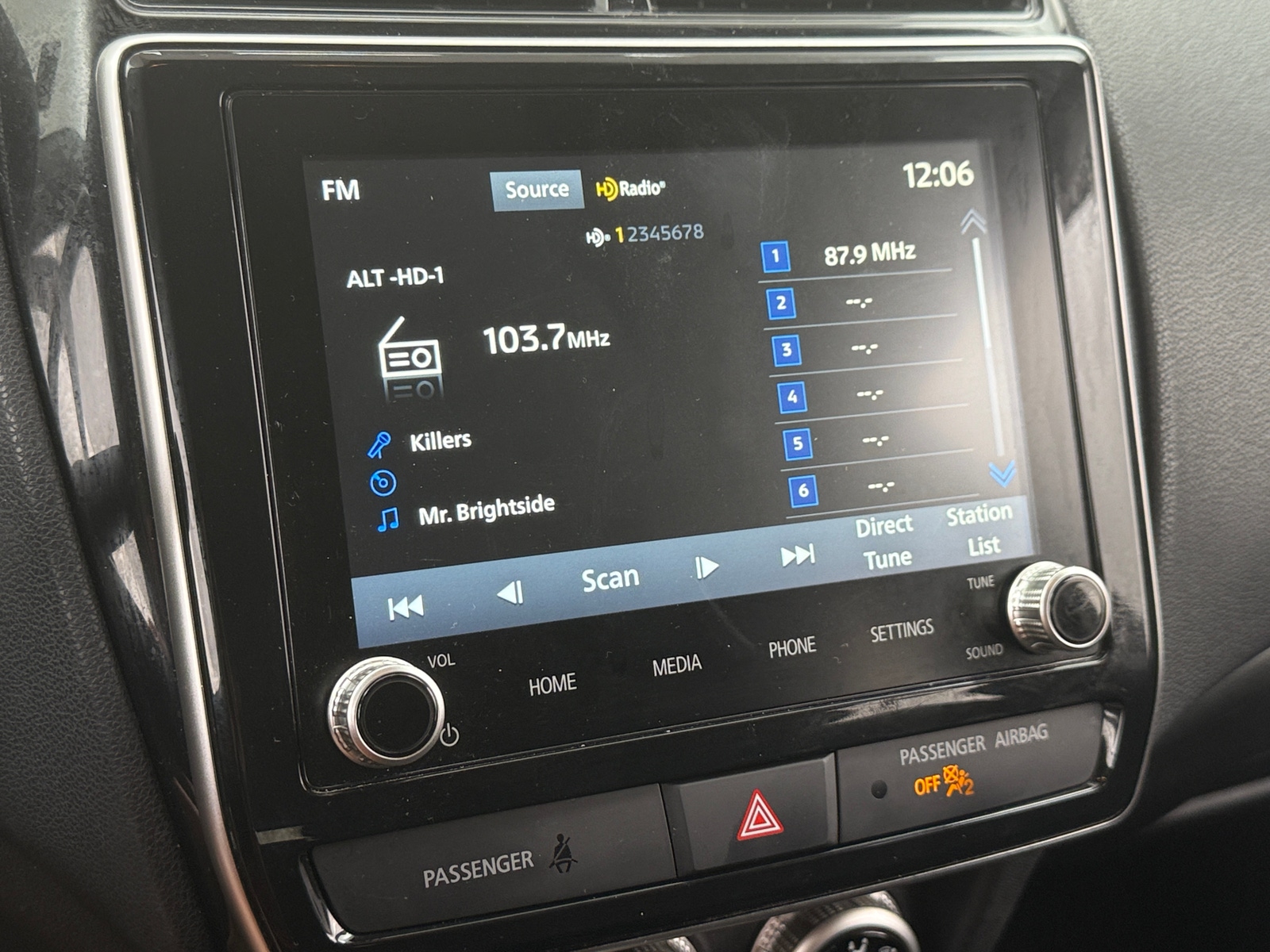 Thumbnail: 2021 Mitsubishi Outlander Sport - 4