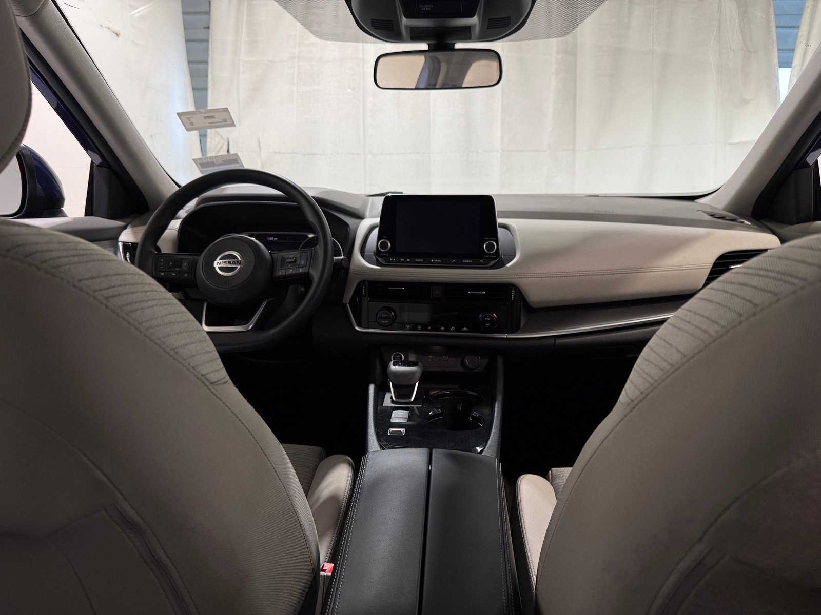 Thumbnail: 2021 Nissan Rogue - 3