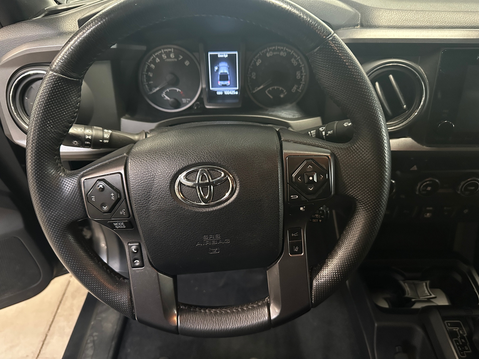Thumbnail: 2018 Toyota Tacoma - 5
