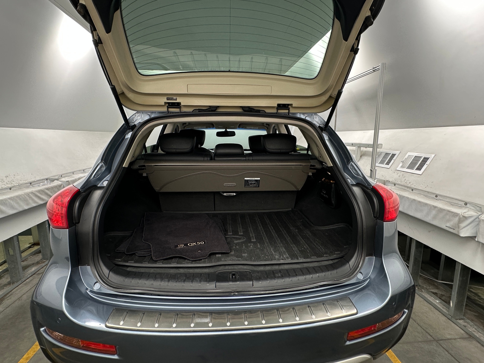 Thumbnail: 2017 INFINITI QX50 - 6