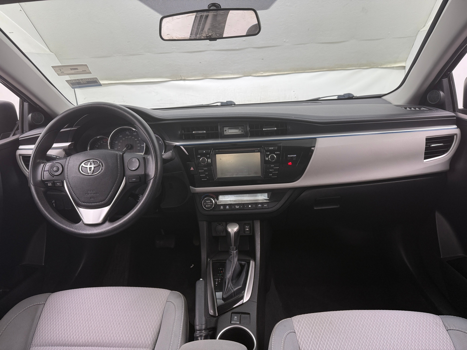 Thumbnail: 2015 Toyota Corolla - 3