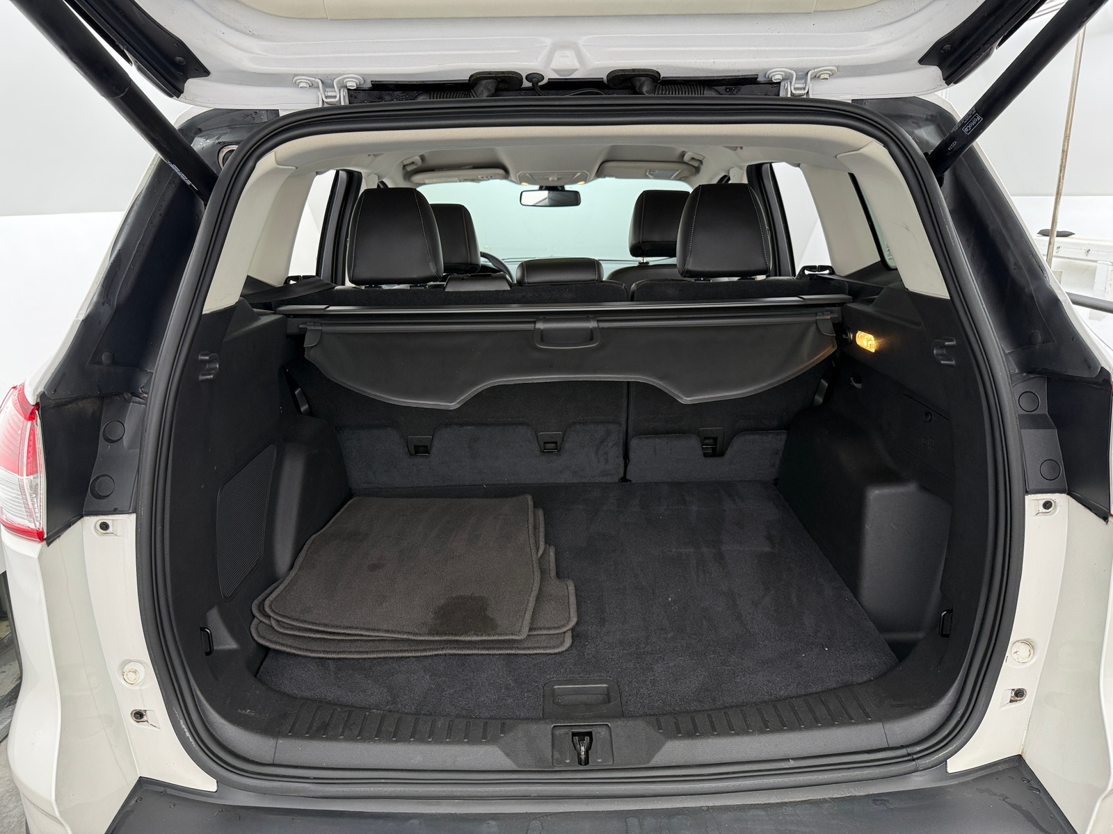 Thumbnail: 2015 Ford Escape - 6