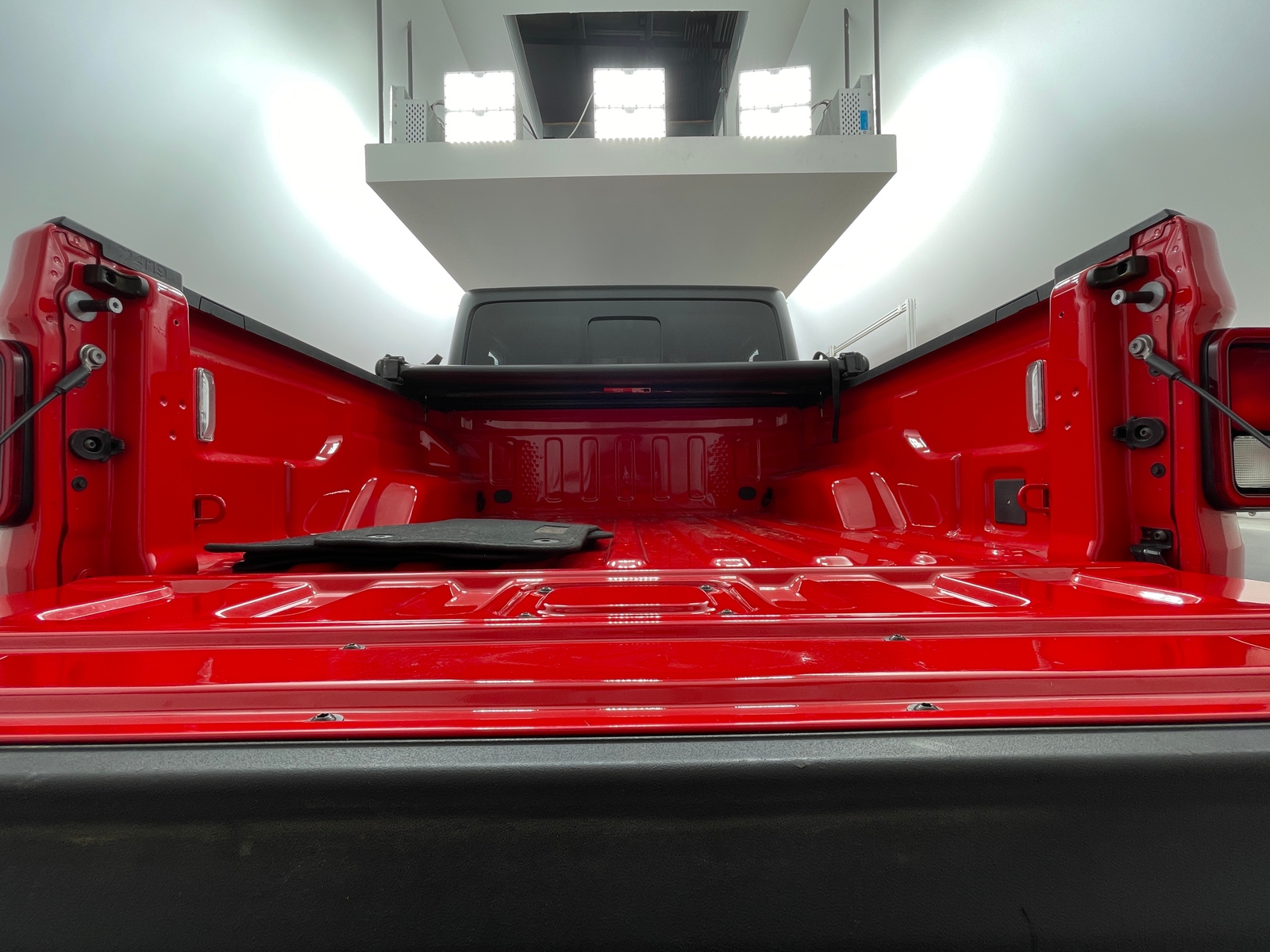 Thumbnail: 2020 Jeep Gladiator - 7
