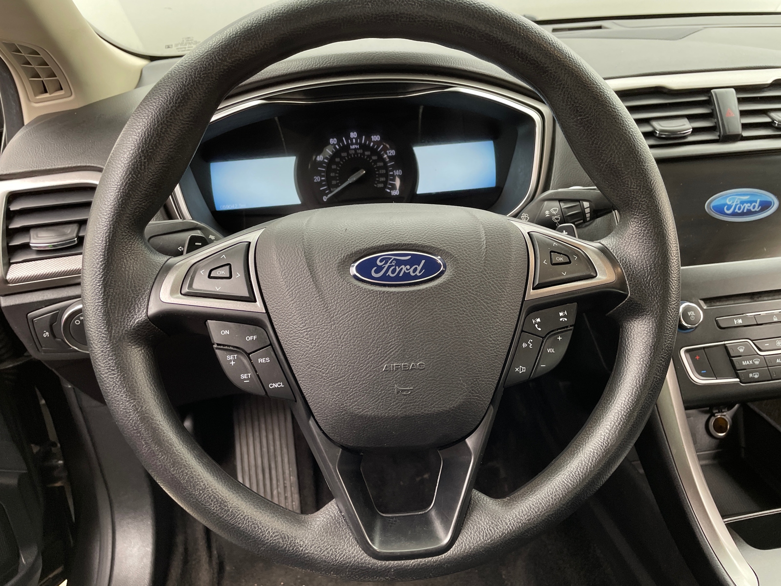 Thumbnail: 2017 Ford Fusion - 5
