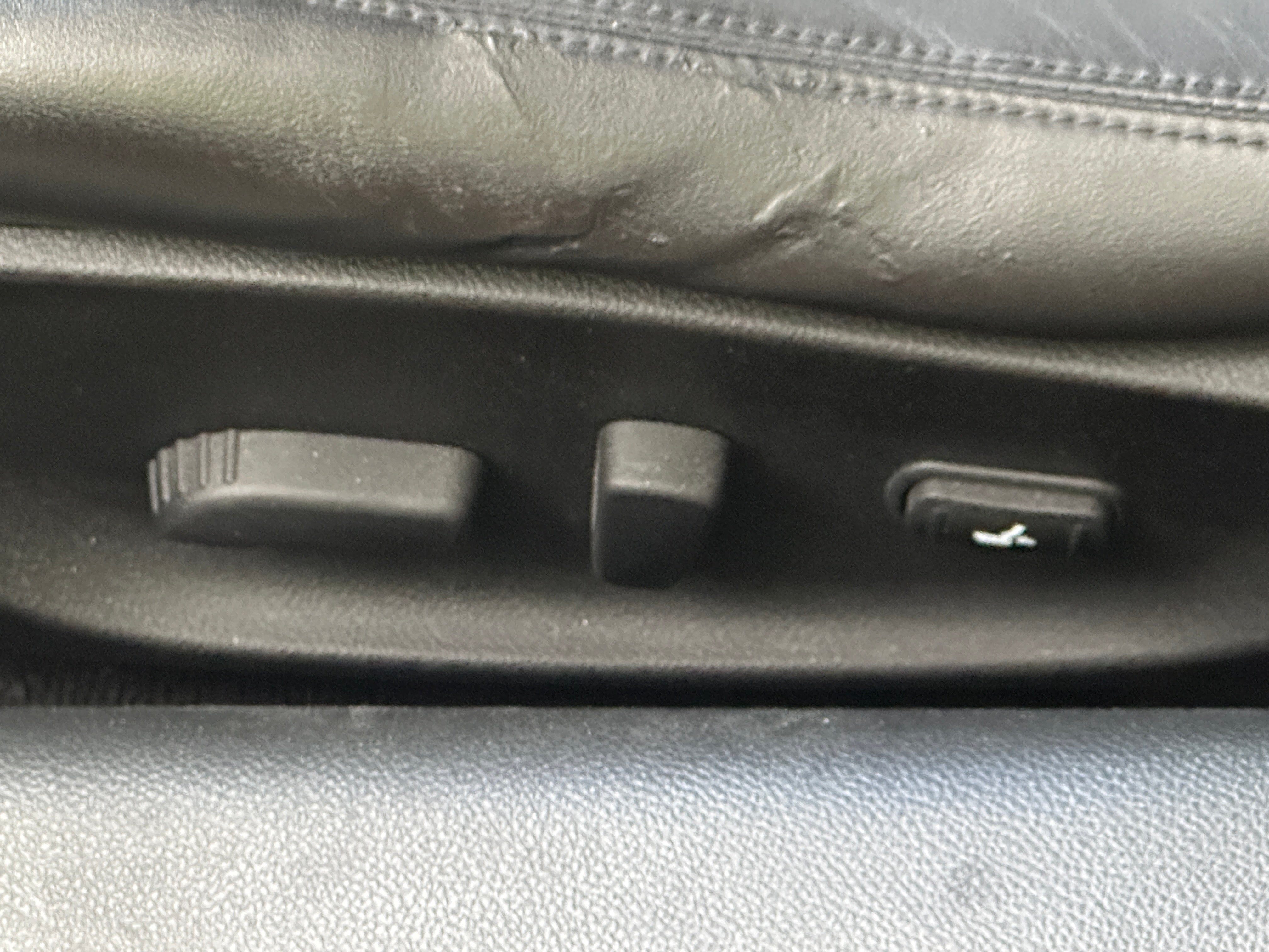 2012 INFINITI G Convertible