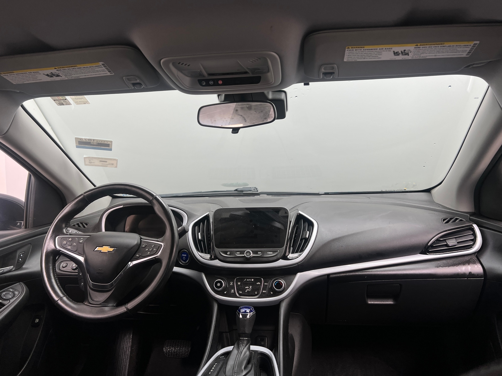 Thumbnail: 2017 Chevrolet Volt - 3