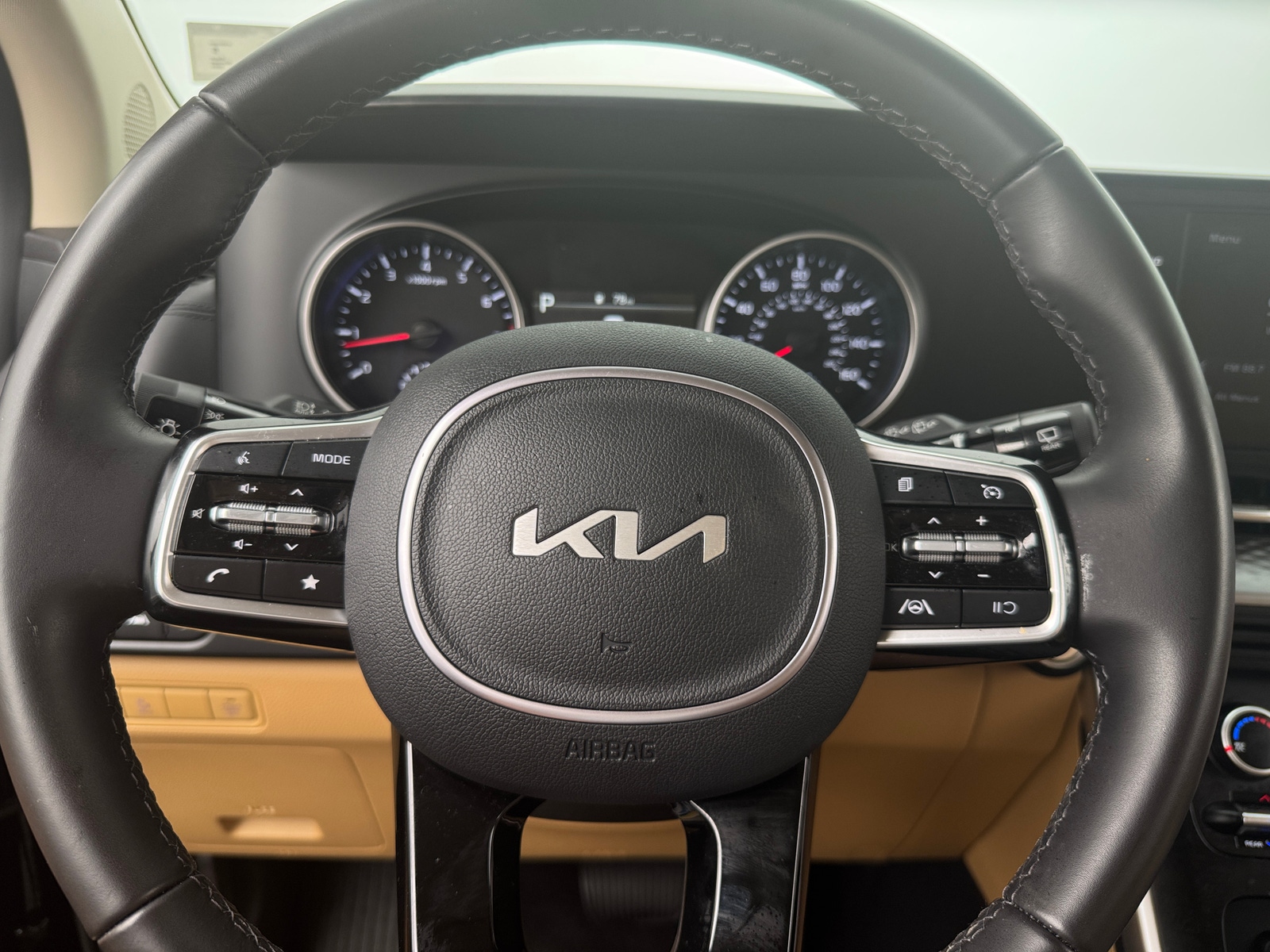 Thumbnail: 2024 Kia Carnival - 4