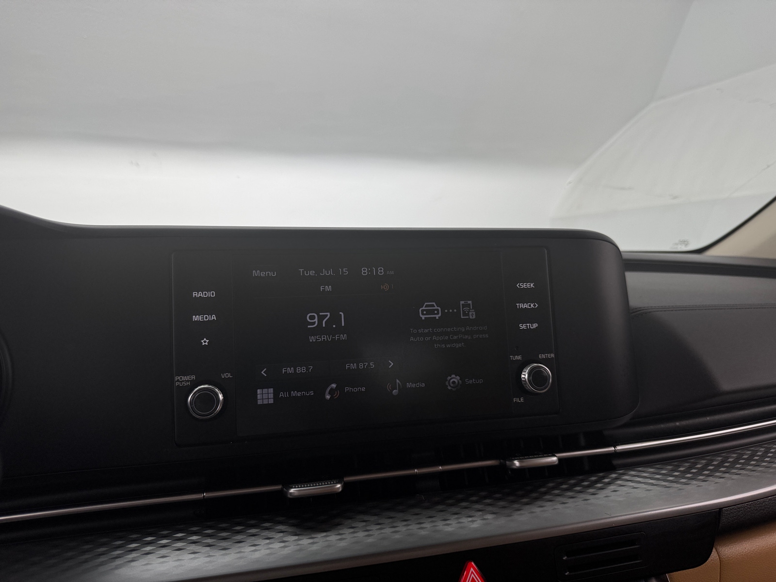 Thumbnail: 2024 Kia Carnival - 3