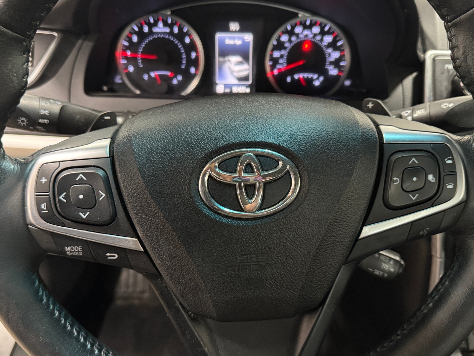 Thumbnail: 2015 Toyota Camry - 4